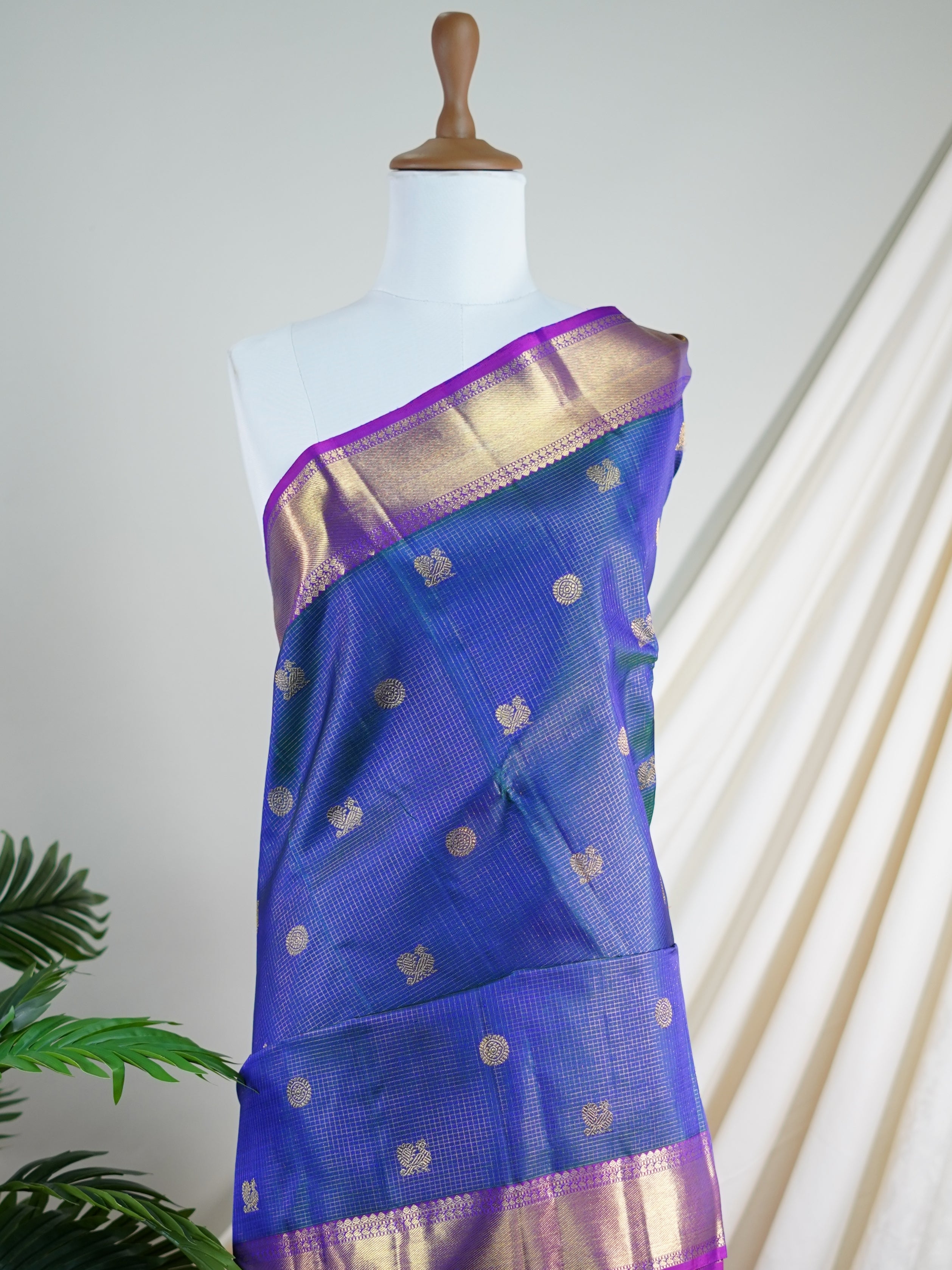 Kanchipuram Silk Blue 100% Pure Silk - Manoranjitham Weaves - Handloom Store