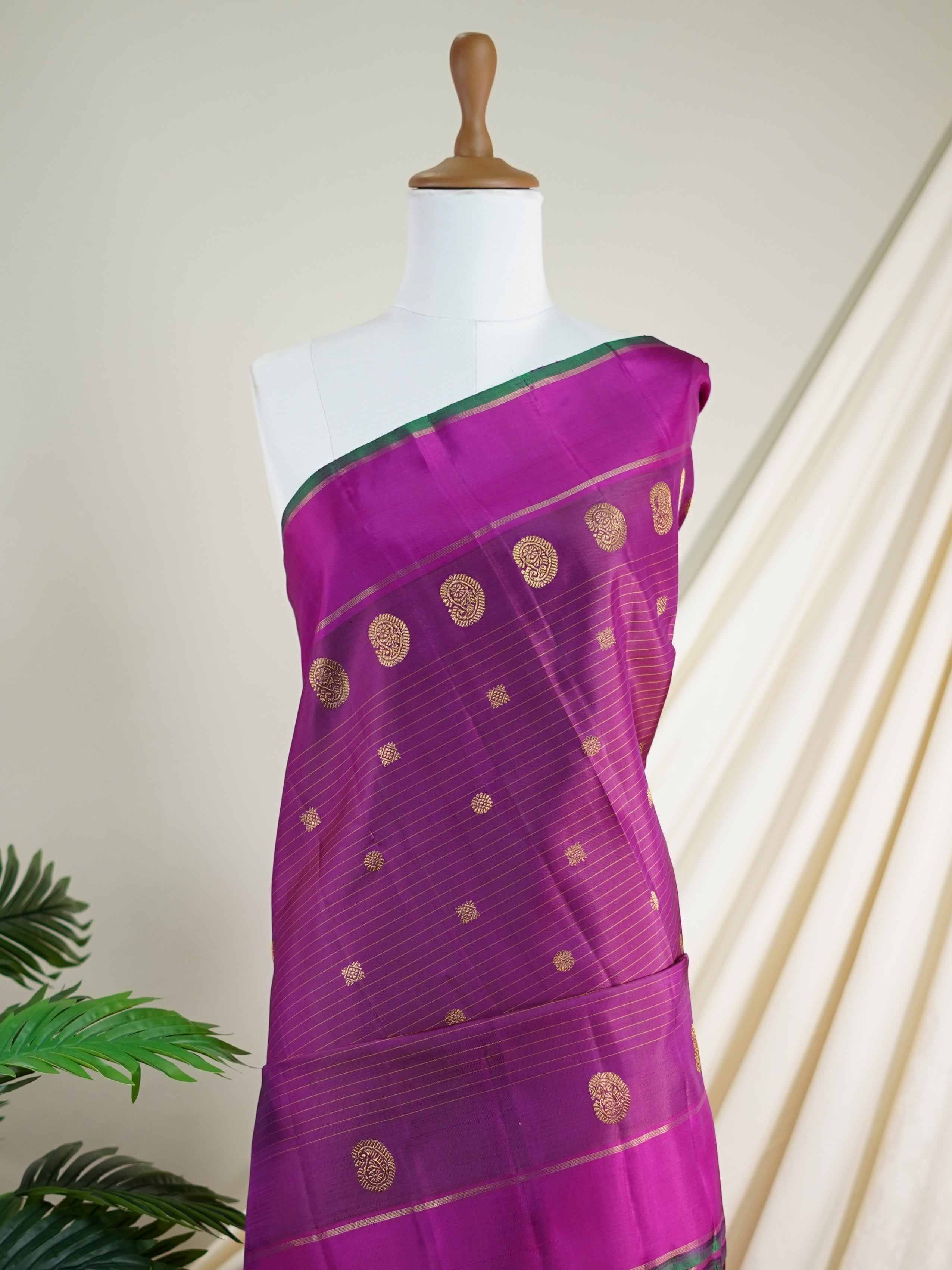 Kanchipuram Silk Magenta Pink 100% Pure Silk - Manoranjitham Weaves - Handloom Store