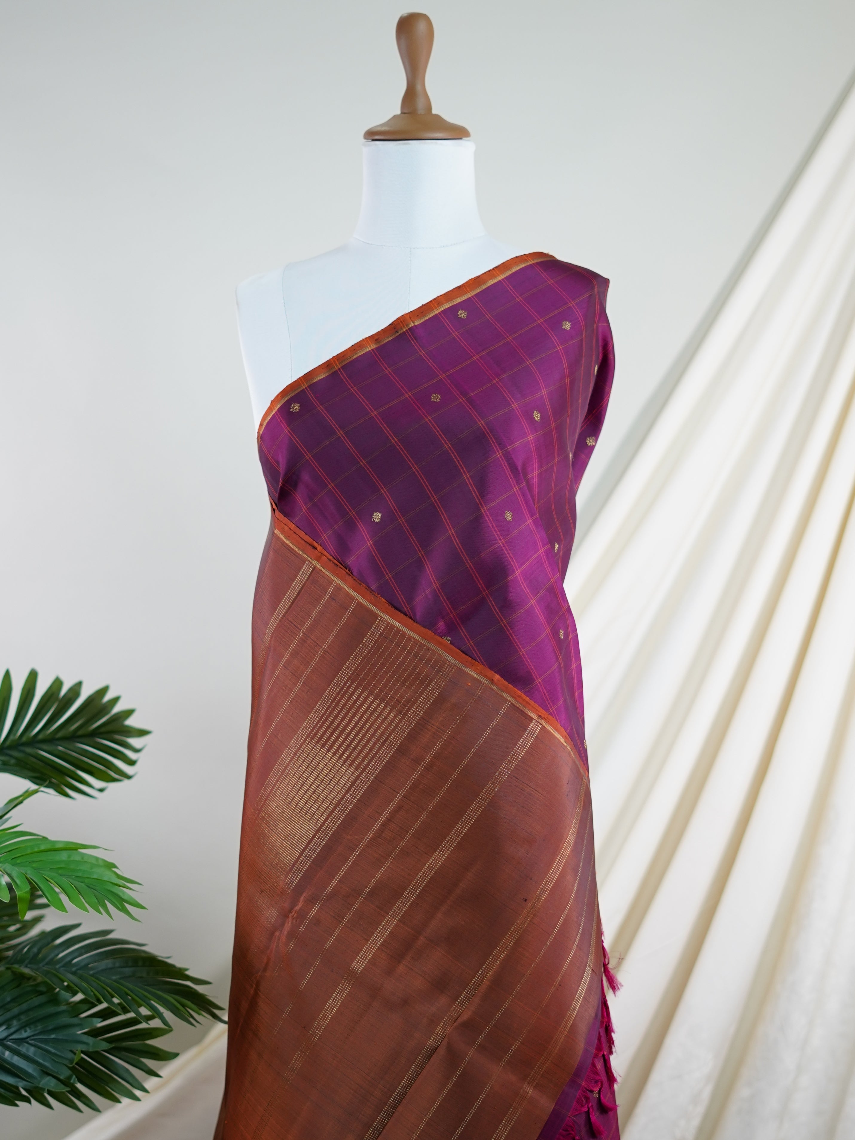 Kanchipuram Silk Magentanta Pink 100% Pure Silk - Manoranjitham Weaves - Handloom Store