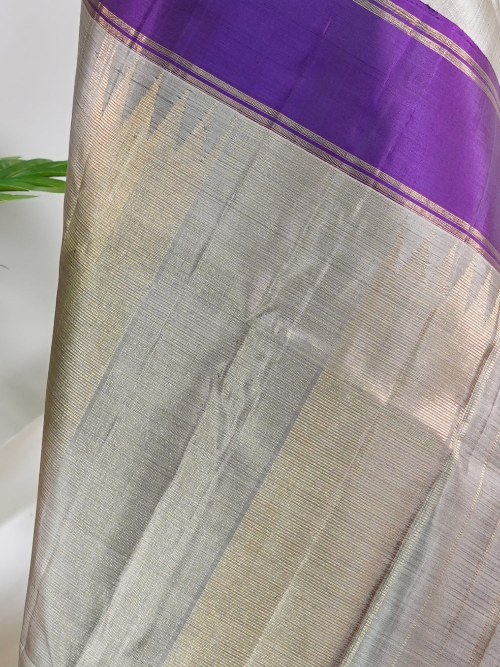 Kanchipuram Silk Grey 100% Pure Silk - Manoranjitham Weaves - Handloom Store