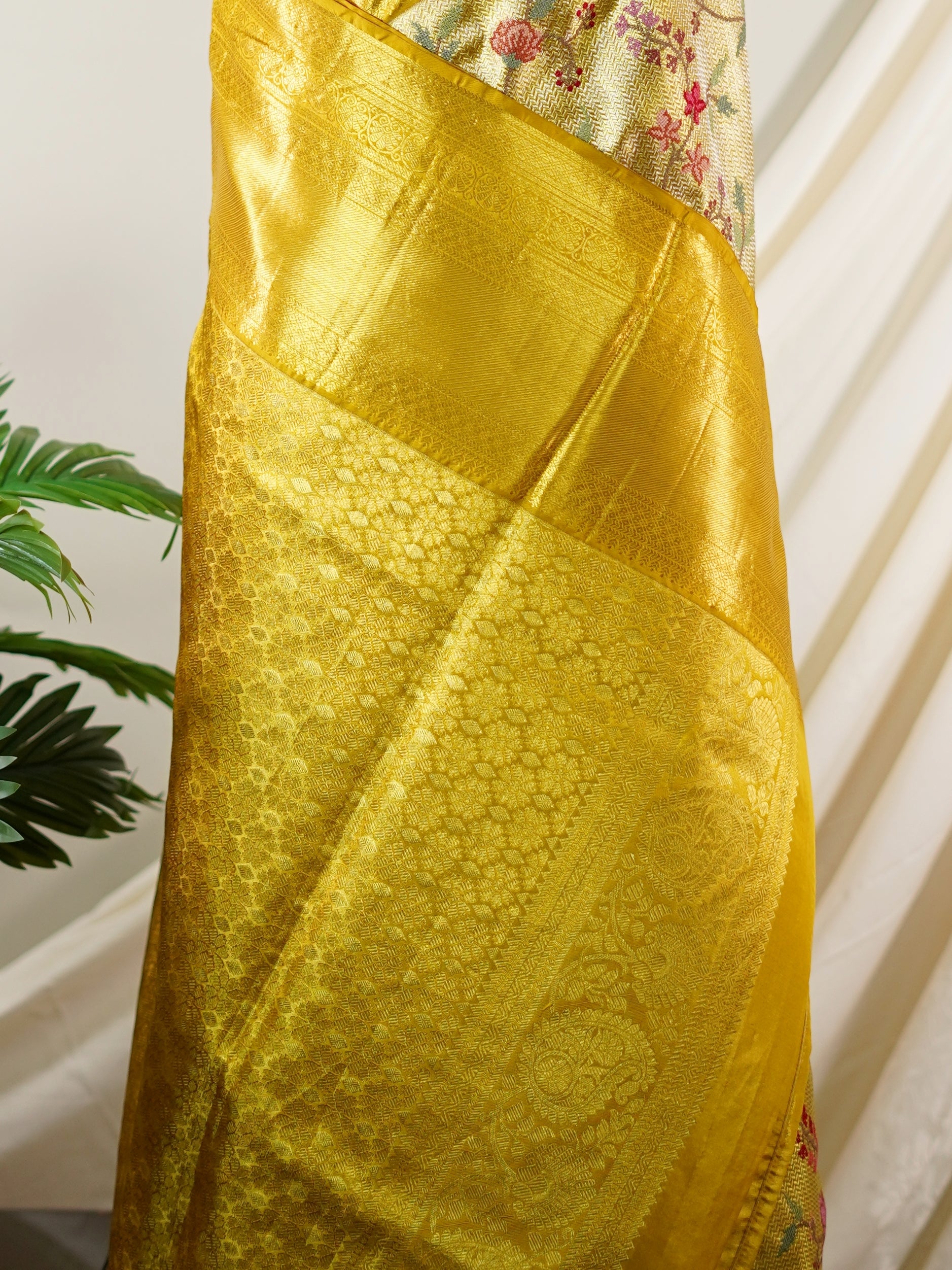 Kanchipuram Silk Yellow 100% Pure Silk - Manoranjitham Weaves - Handloom Store