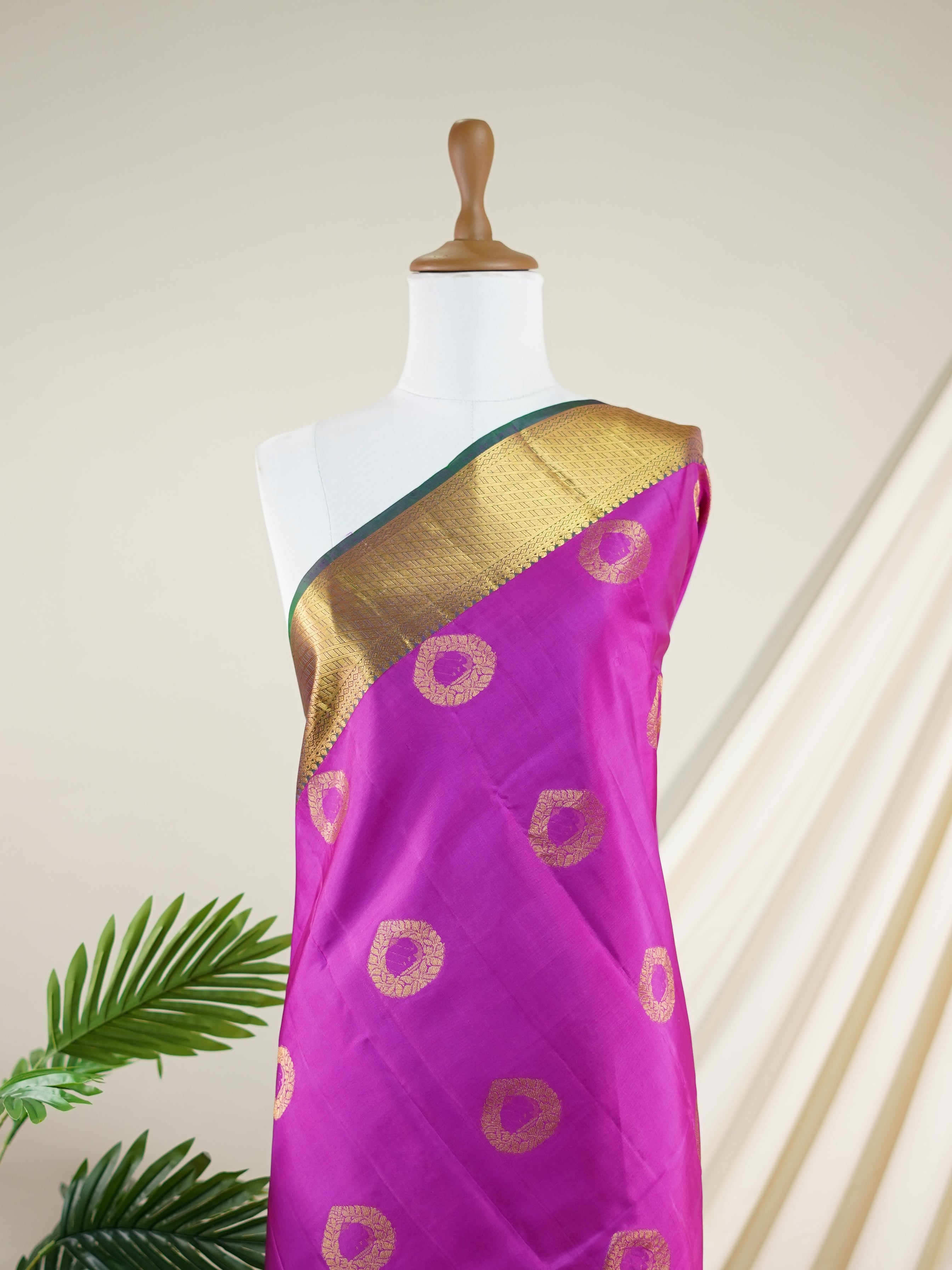 Kanchipuram Silk Pink 100% Pure Silk - Manoranjitham Weaves - Handloom Store