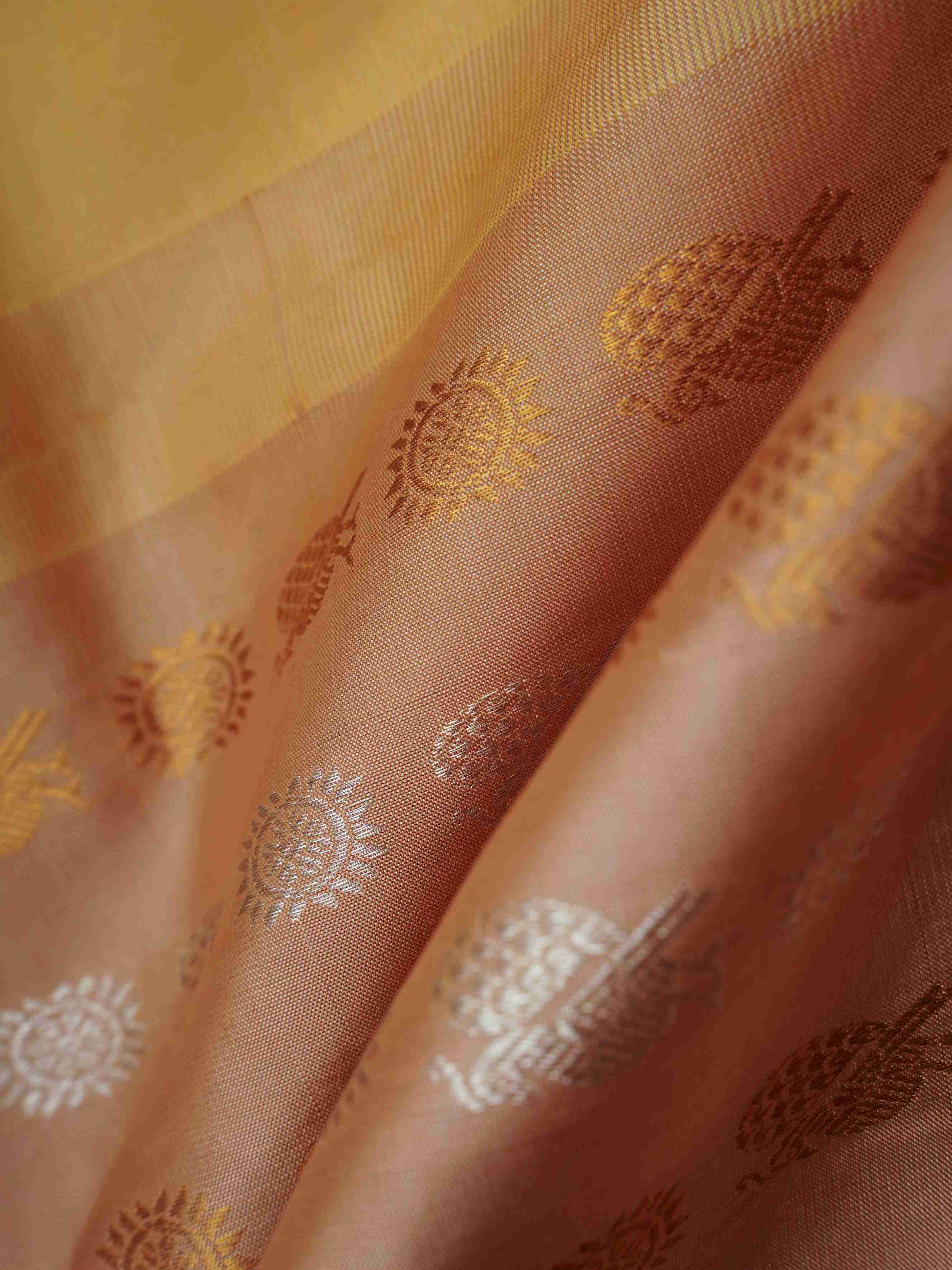 Kanchipuram Silk Ivory 100% Pure Silk - Manoranjitham Weaves - Handloom Store