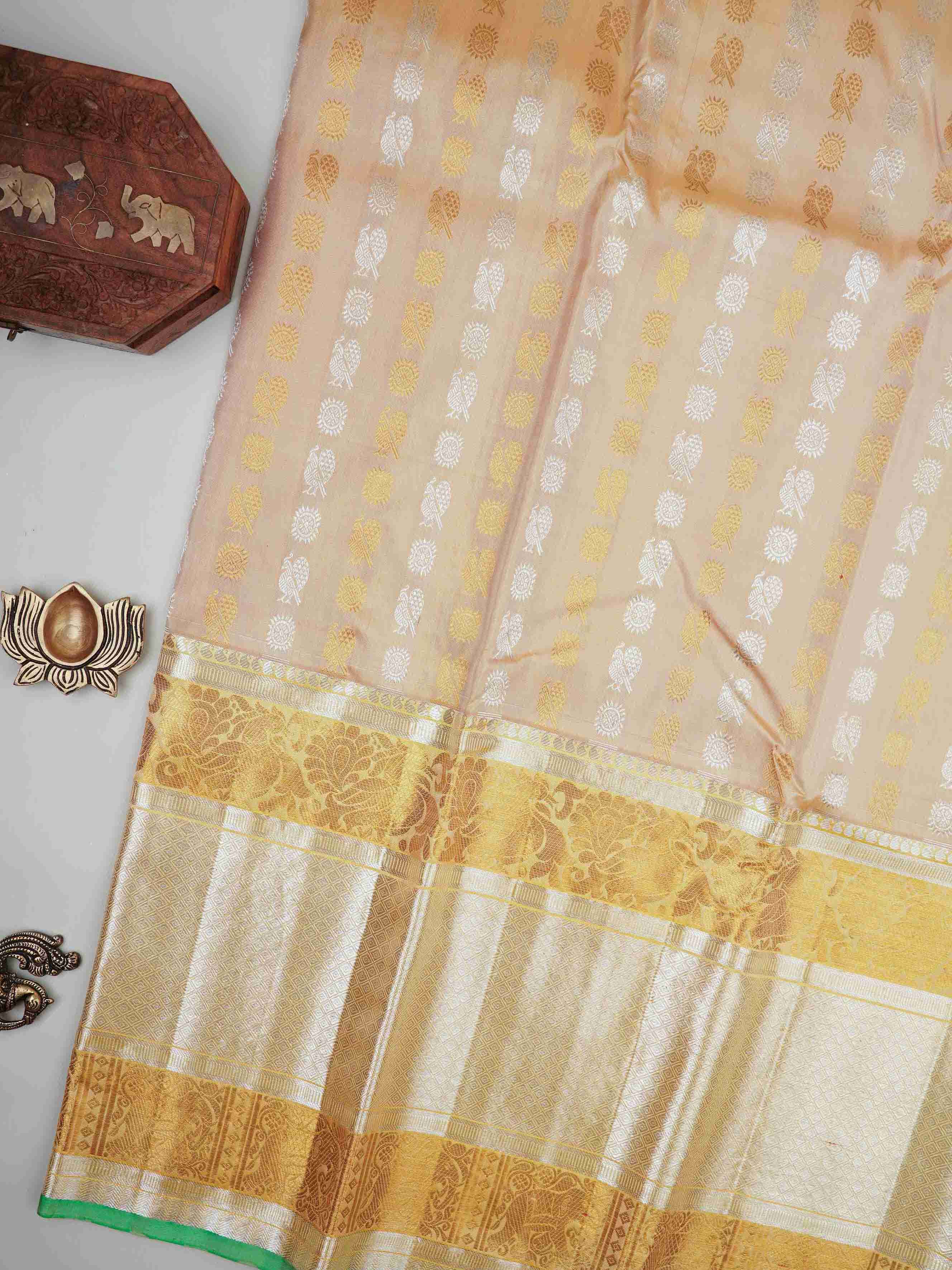 Kanchipuram Silk Ivory 100% Pure Silk - Manoranjitham Weaves - Handloom Store