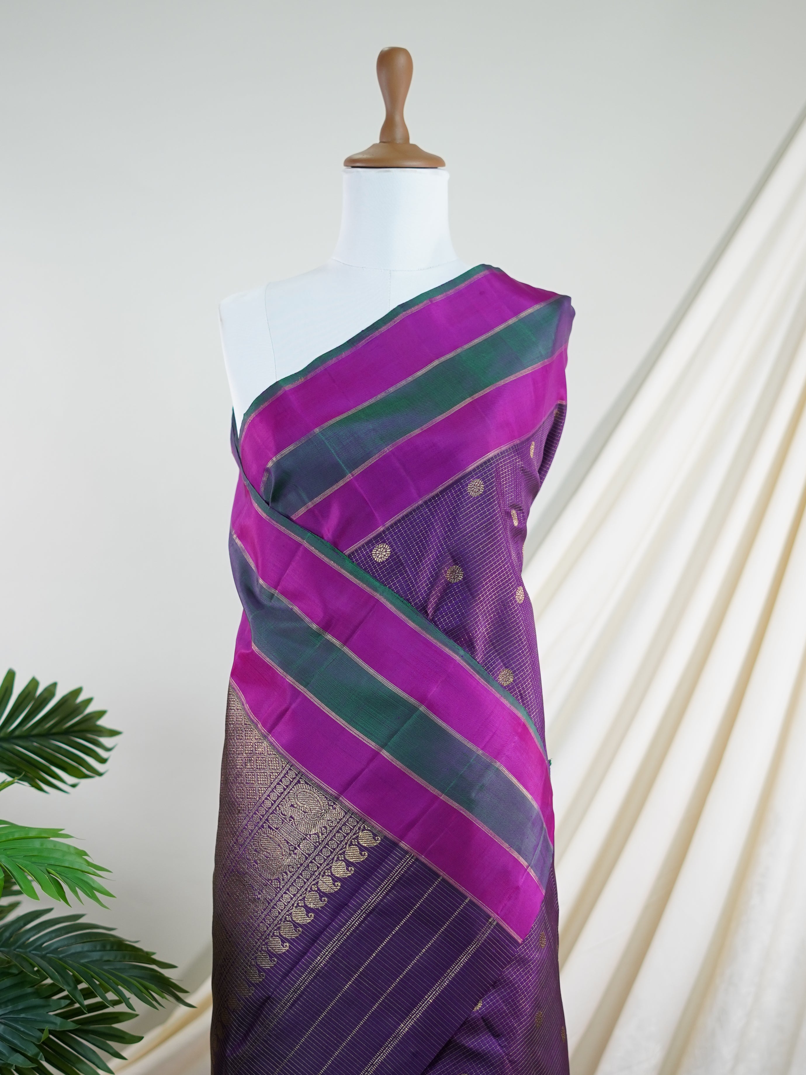 Kanchipuram Silk Brinjal 100% Pure Silk - Manoranjitham Weaves - Handloom Store