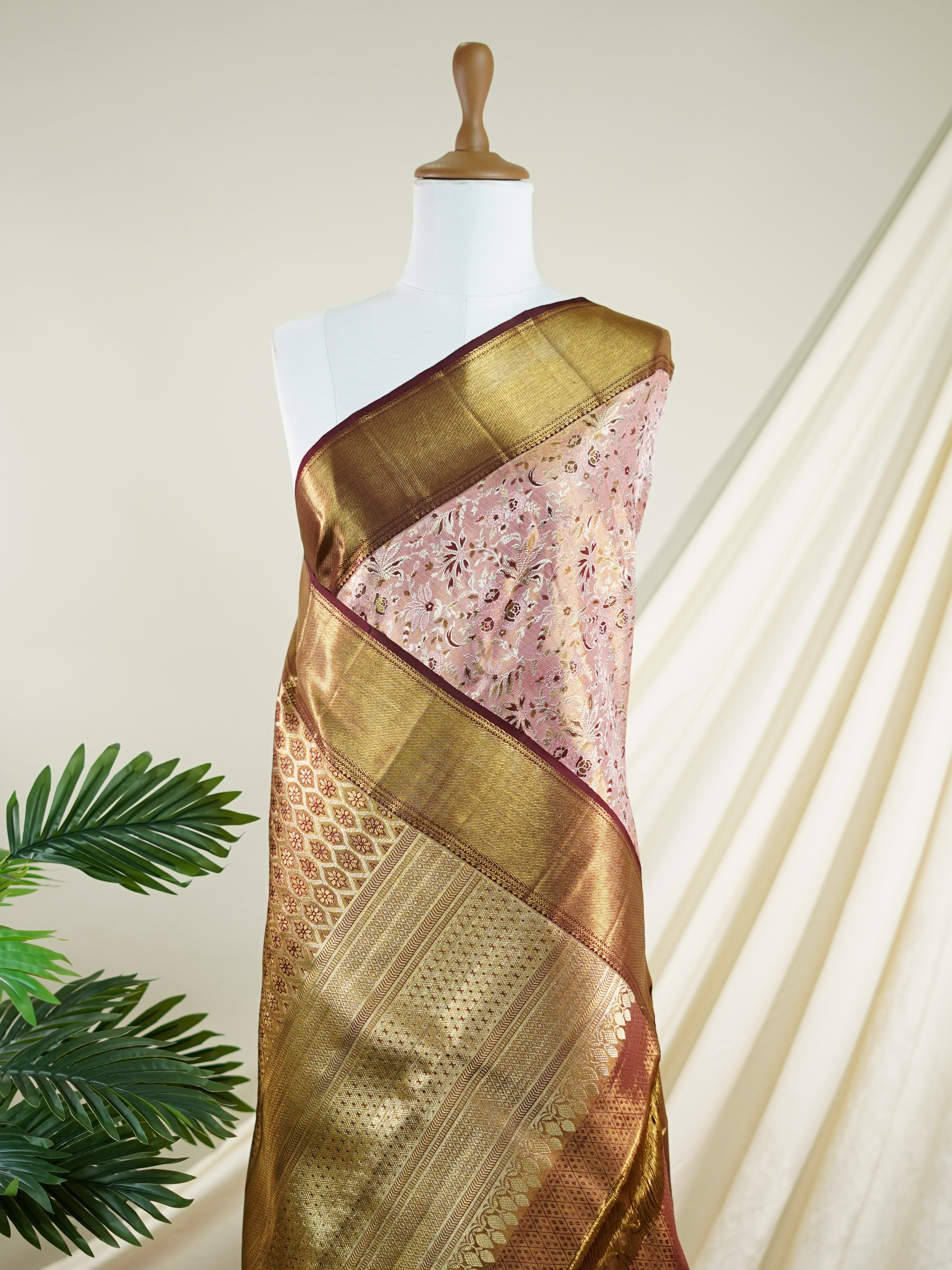 Kanchipuram Silk Peach Pink 100% Pure Silk - Manoranjitham Weaves - Handloom Store