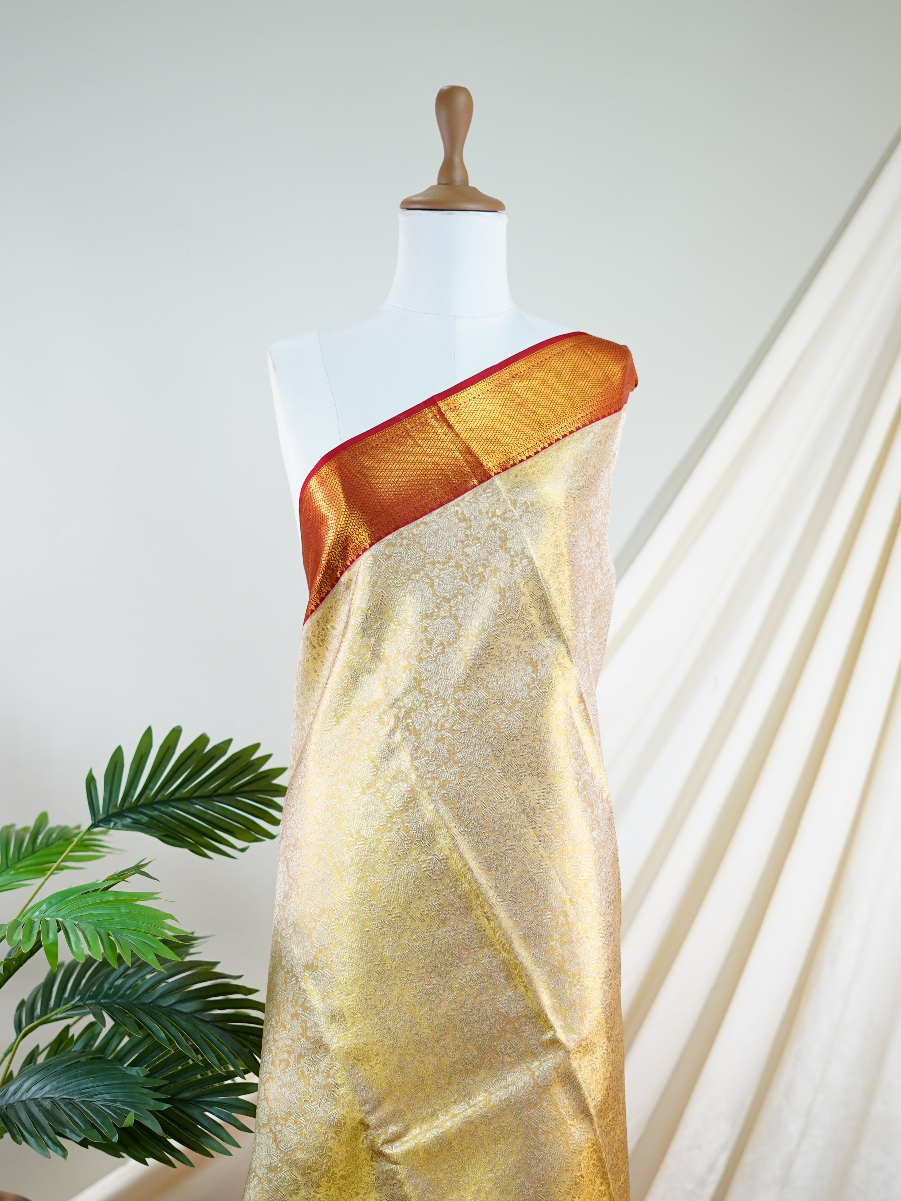 Kanchipuram Silk 100% Pure Silk - Manoranjitham Weaves - Handloom Store