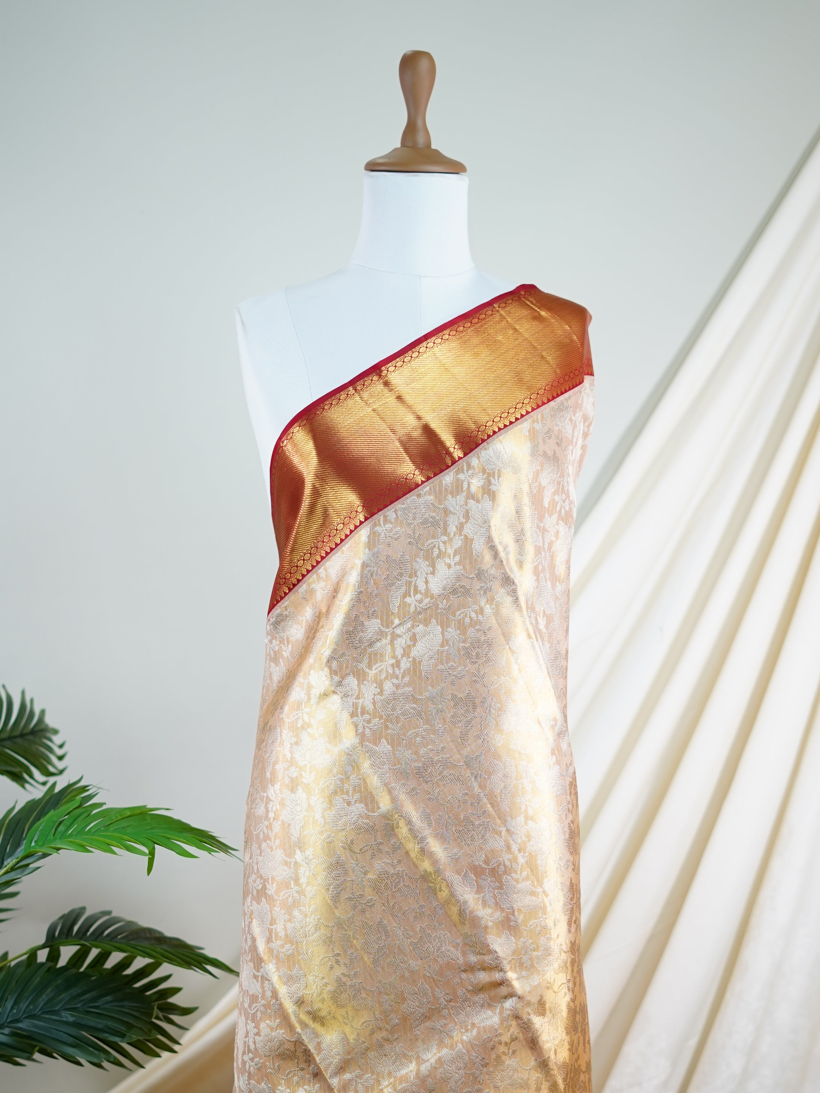 Kanchipuram Silk 100% Pure Silk - Manoranjitham Weaves - Handloom Store