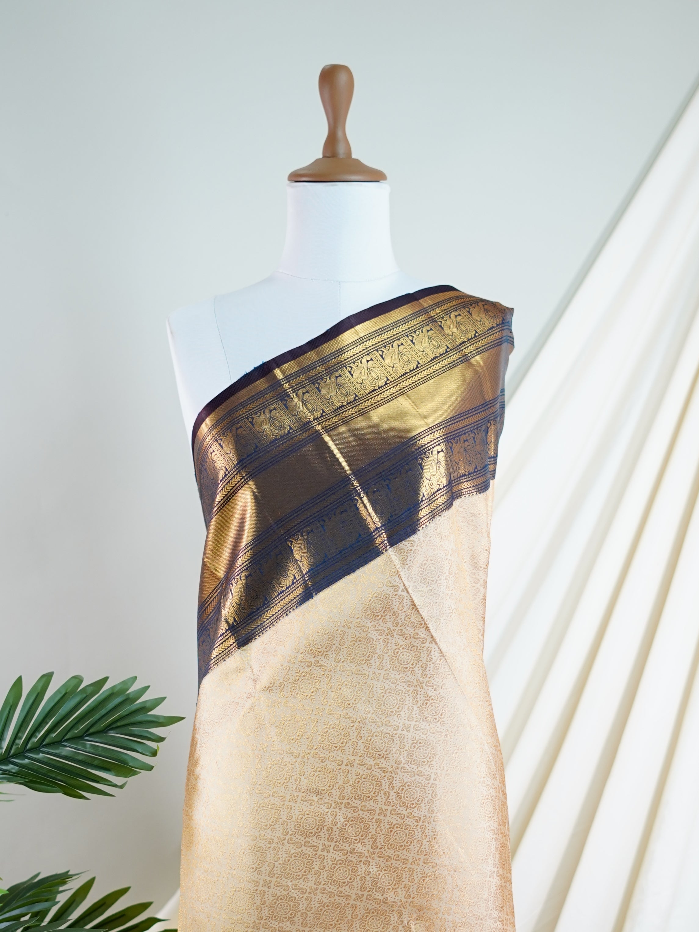 Kanchipuram Silk Light Brown 100% Pure Silk - Manoranjitham Weaves - Handloom Store