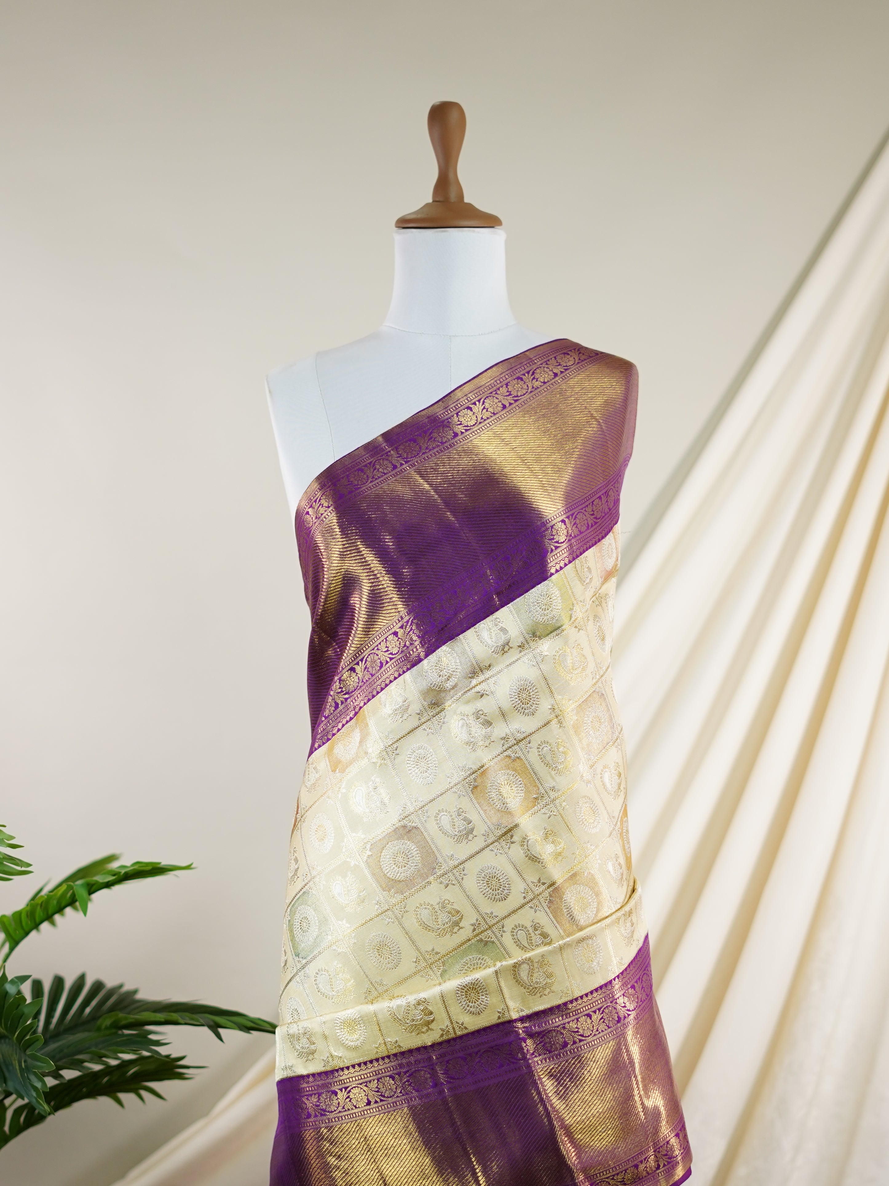 Kanchipuram Silk Cream 100% Pure Silk - Manoranjitham Weaves - Handloom Store