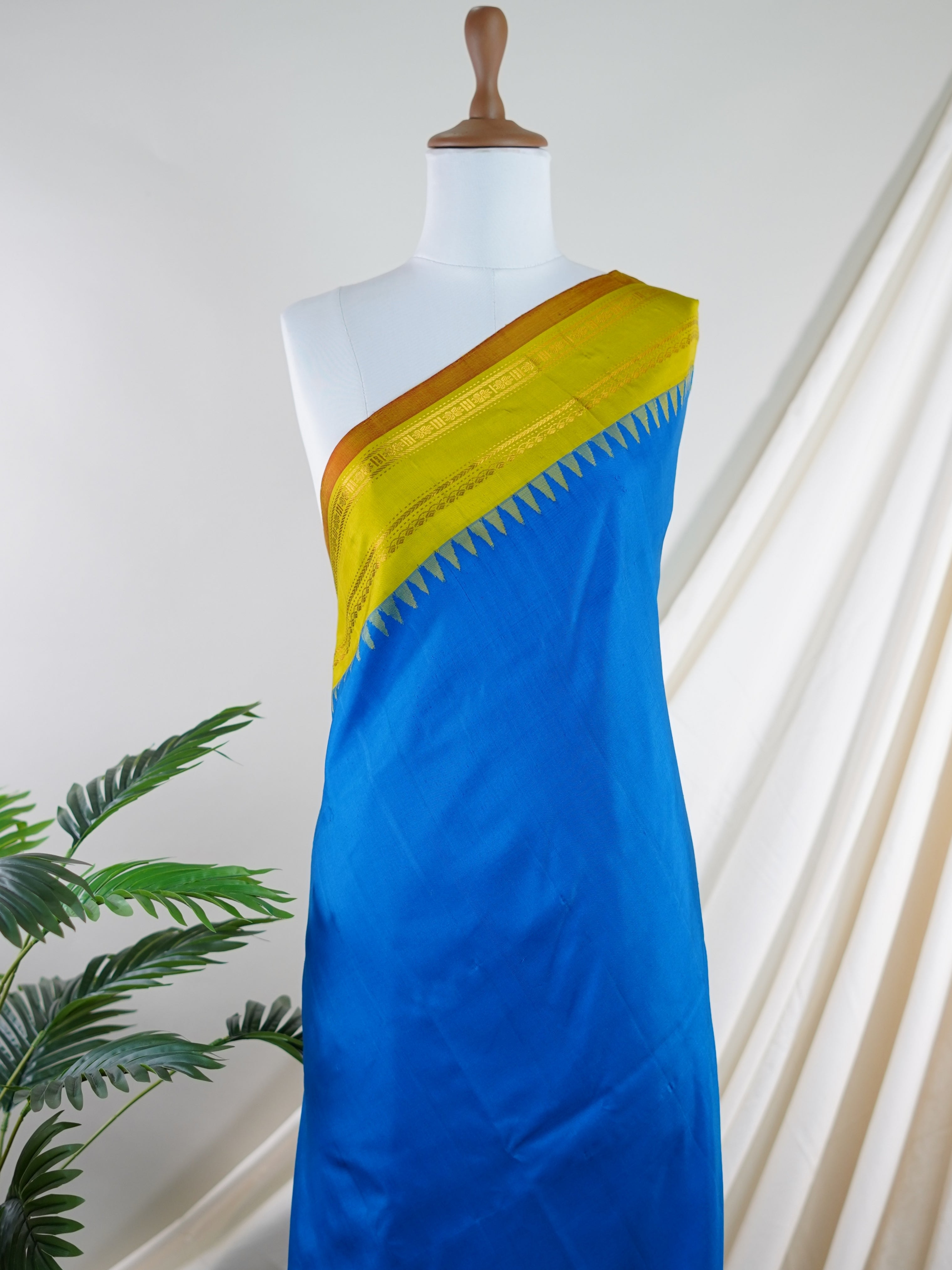 Gadwal Silk 100% Pure Silk - Manoranjitham Weaves - Handloom Store