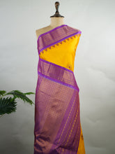Gadwal Silk Handwoven in Telangana, Gadwal is a pure silk saree celebrated for its lightness, softness that deepens with every use, and its timeless elegance—making it one of the most comfortable and graceful vintage sarees ever woven Kameshi - Manoranjitham Weaves - Handloom Store