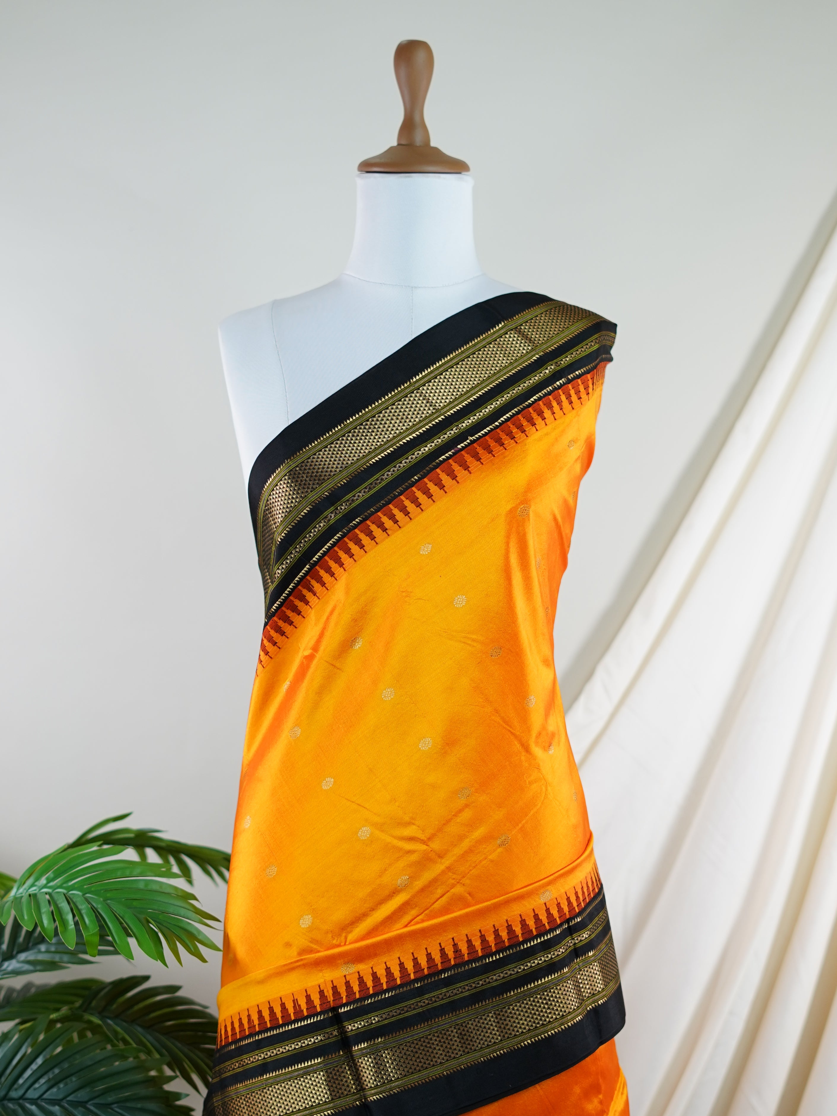 Narayanpet Orange 100% Pure Silk - Manoranjitham Weaves - Handloom Store