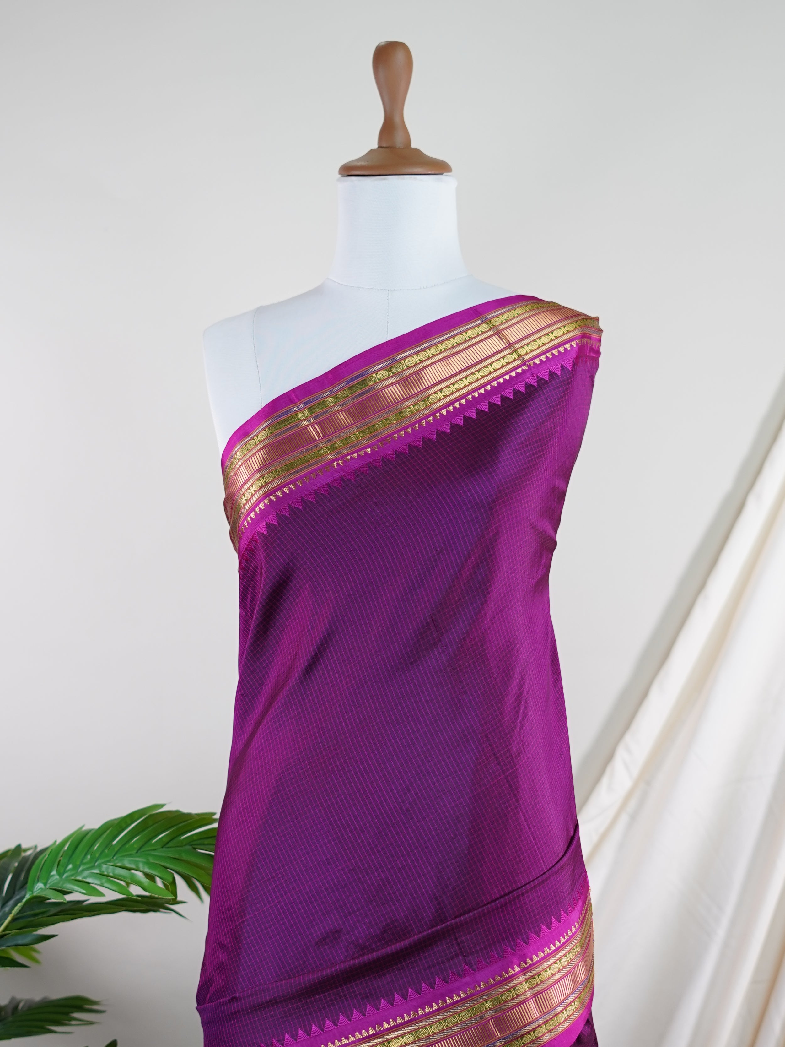 Narayanpet Purple 100% Pure Silk - Manoranjitham Weaves - Handloom Store