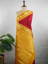 Varadayini – Narayanpet Silk Saree | Handloom | Contrasting Border