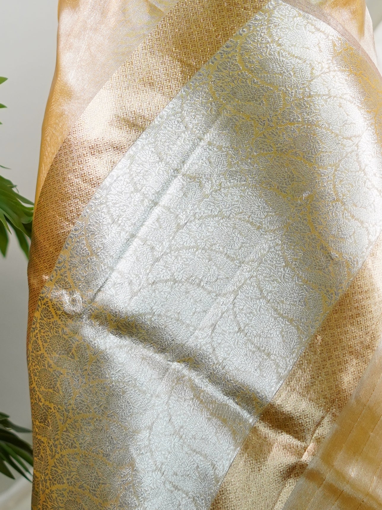 Katan Gold 100% Pure Tissue - Manoranjitham Weaves - Handloom Store