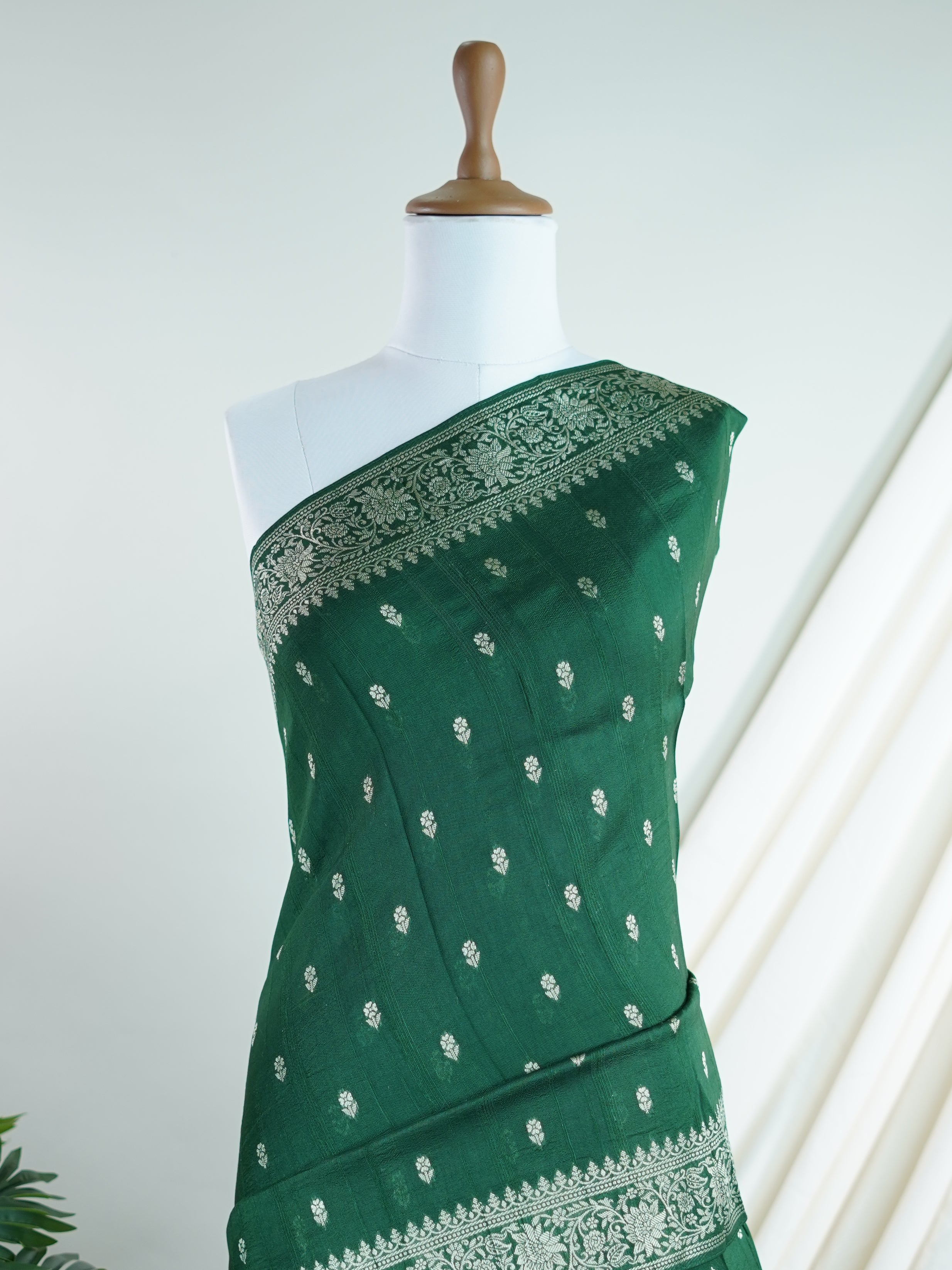 Georgette Green Tussar Georgette - Manoranjitham Weaves - Handloom Store