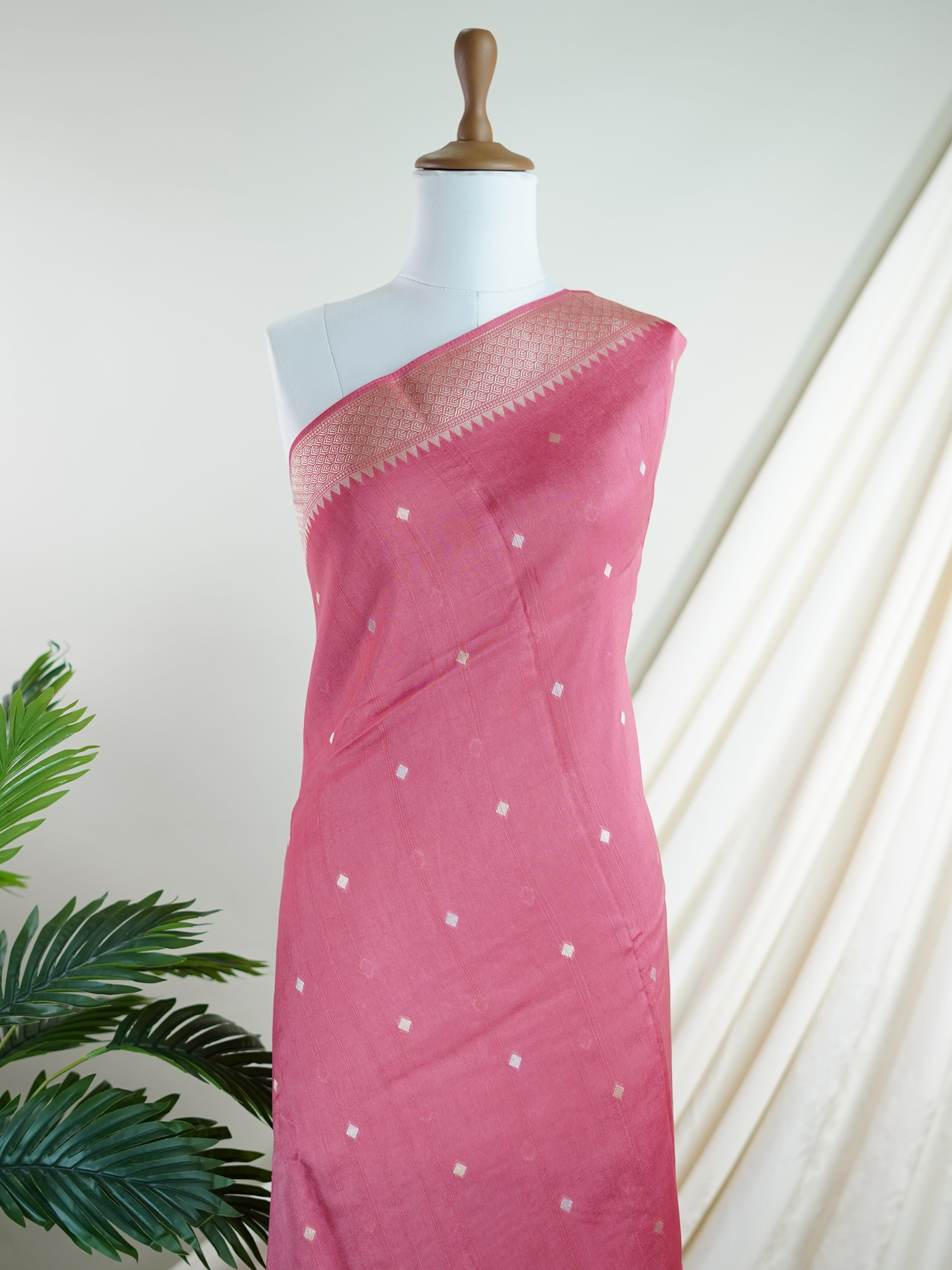 Georgette Pink Tussar Georgette - Manoranjitham Weaves - Handloom Store