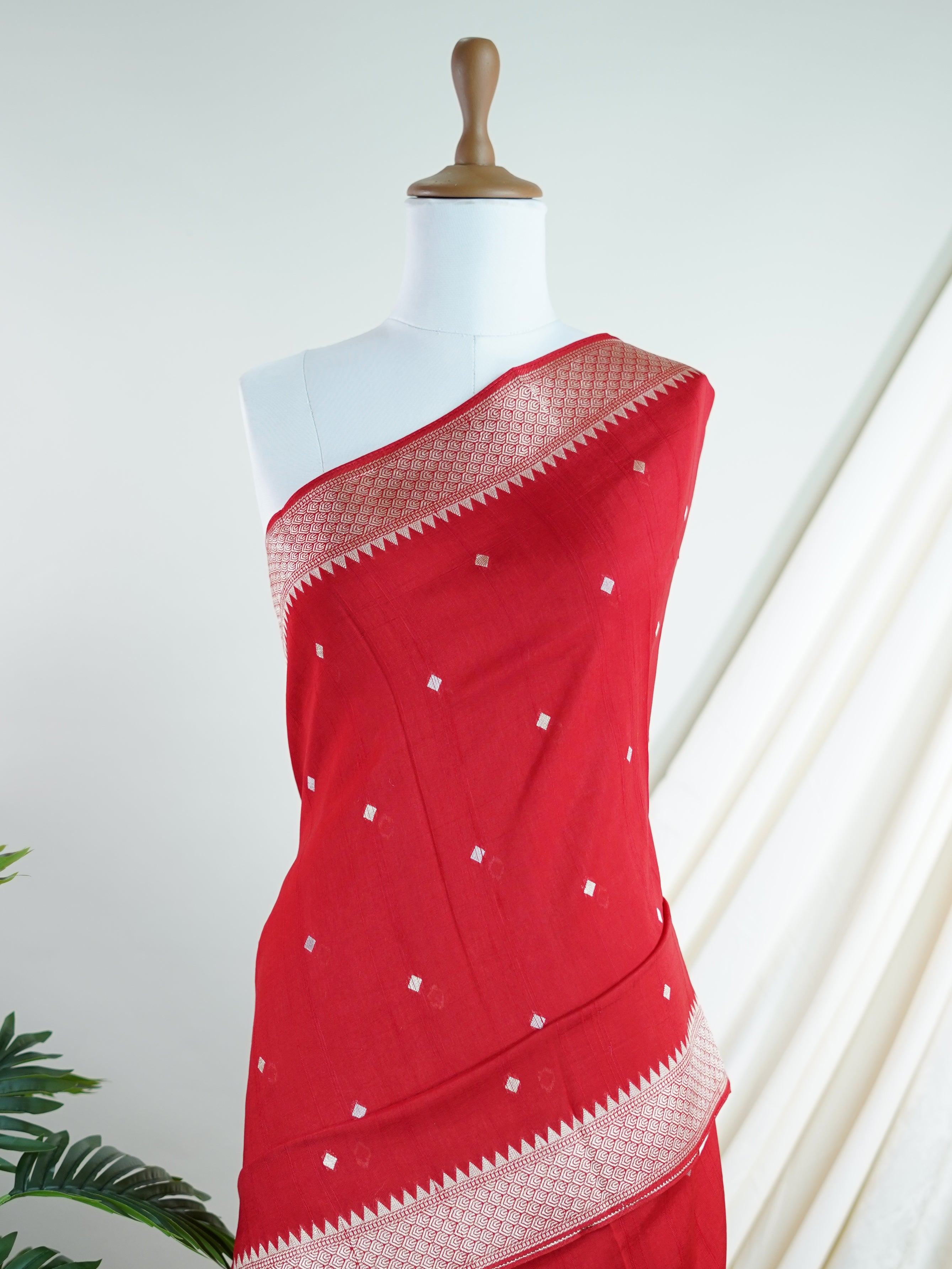 Georgette Red Tussar Georgette - Manoranjitham Weaves - Handloom Store