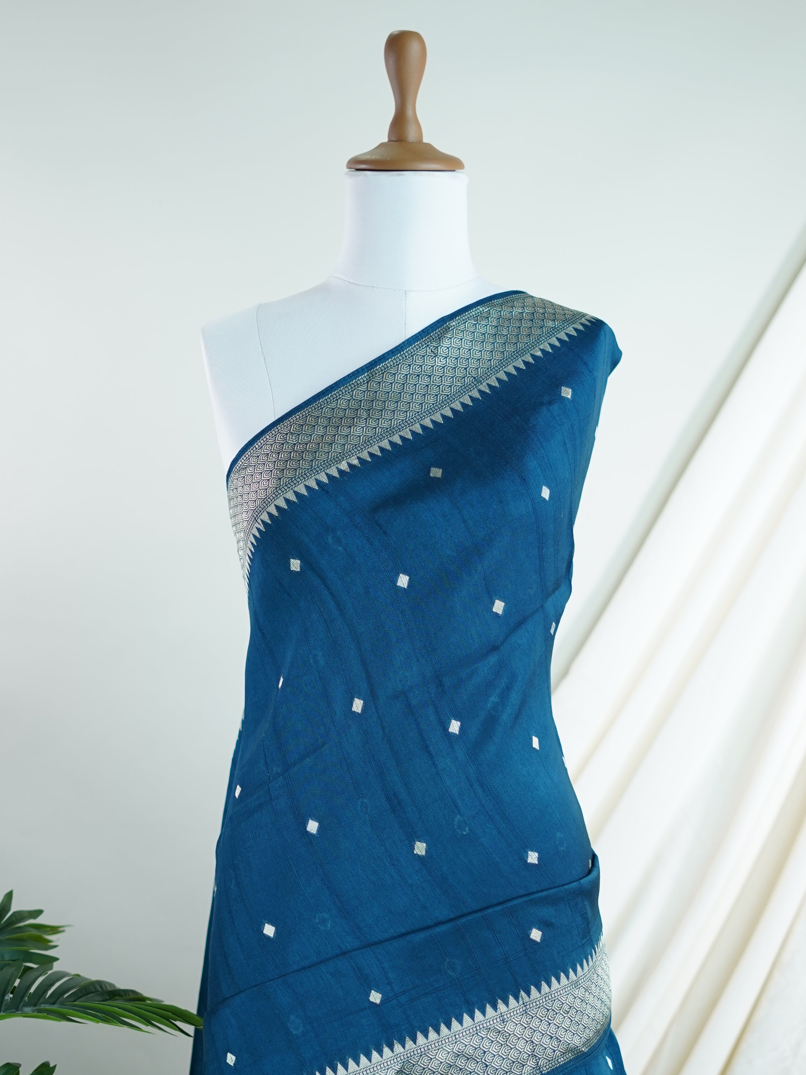 Georgette Peacock Blue Tussar Georgette - Manoranjitham Weaves - Handloom Store