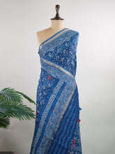 Kota Handwoven to perfection, this Kota saree in Pink with Gold detailing is a tribute to India’s rich weaving traditions. Ideal for weddings and grand occasions. Janaranjani - Manoranjitham Weaves - Handloom Store