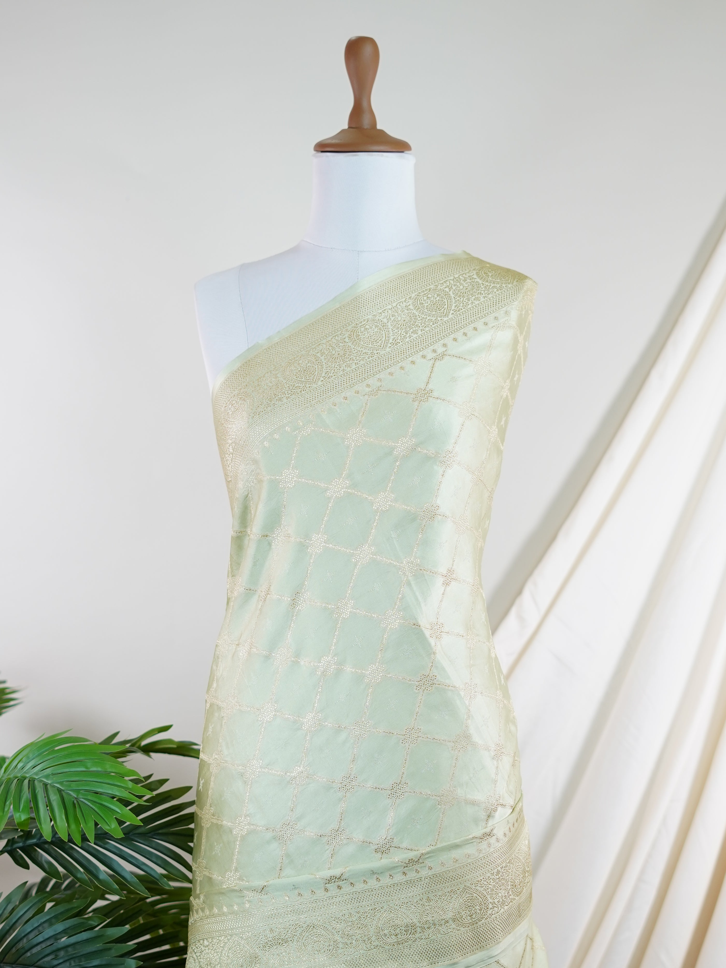 Katan Light Sea Green 100% Pure Katan Silk - Manoranjitham Weaves - Handloom Store