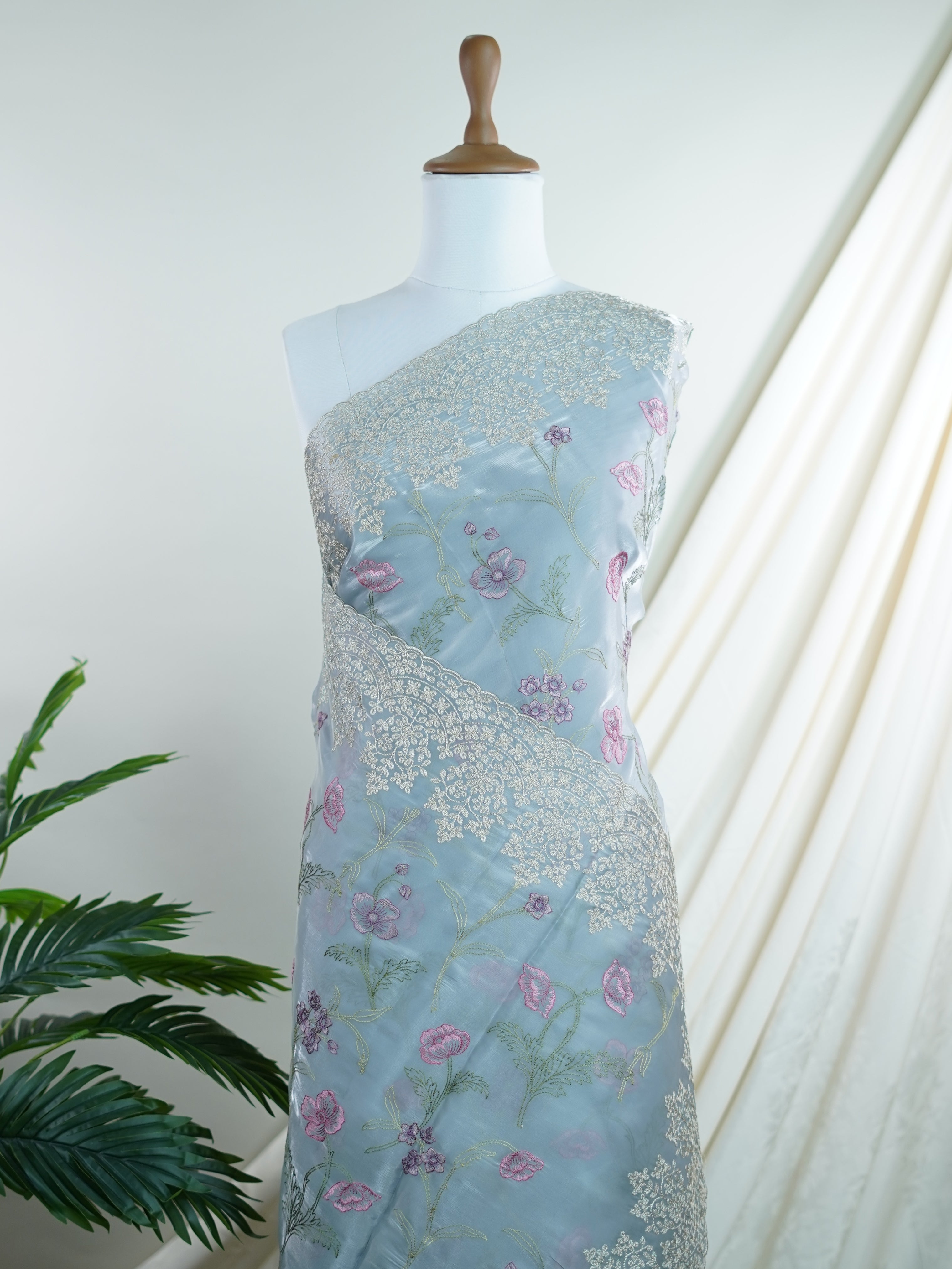 Katan Grey 100% Pure Tissue - Manoranjitham Weaves - Handloom Store