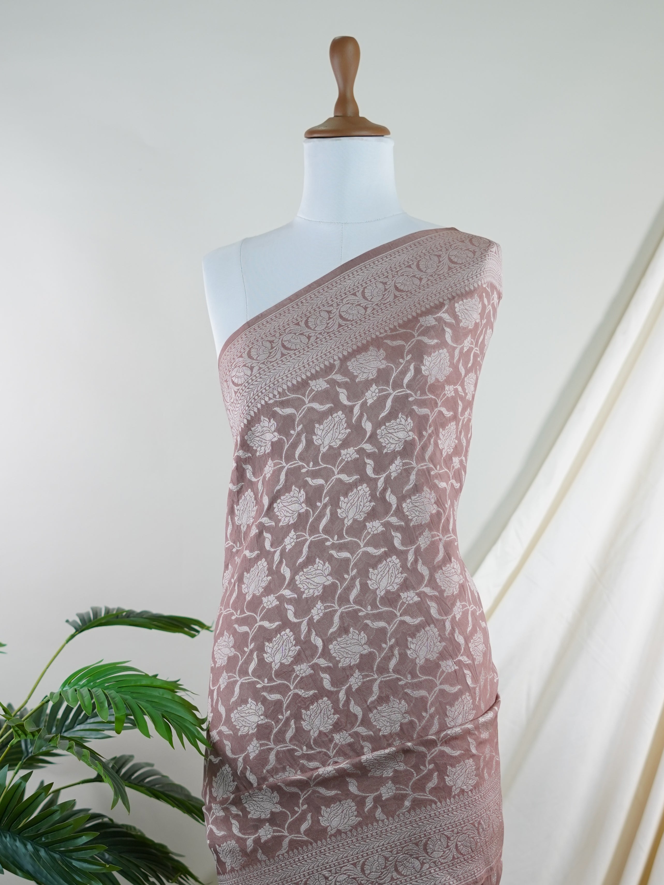 Katan Salmon Georgette - Manoranjitham Weaves - Handloom Store