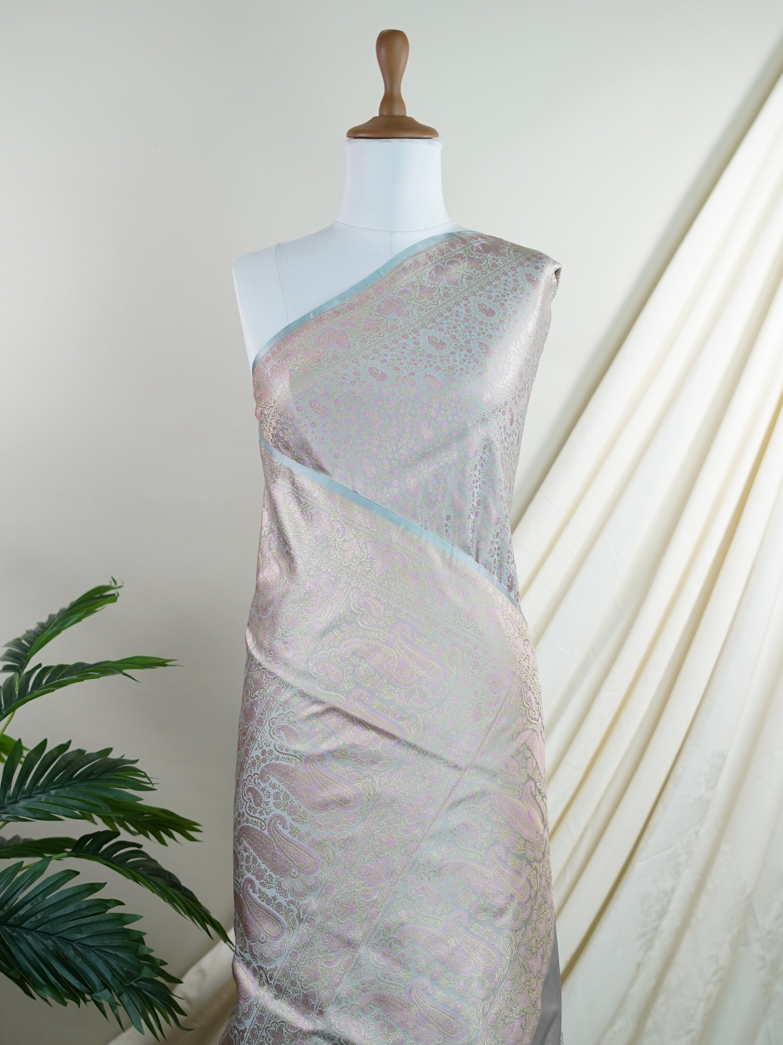 Katan Grey Semi Mushru - Manoranjitham Weaves - Handloom Store