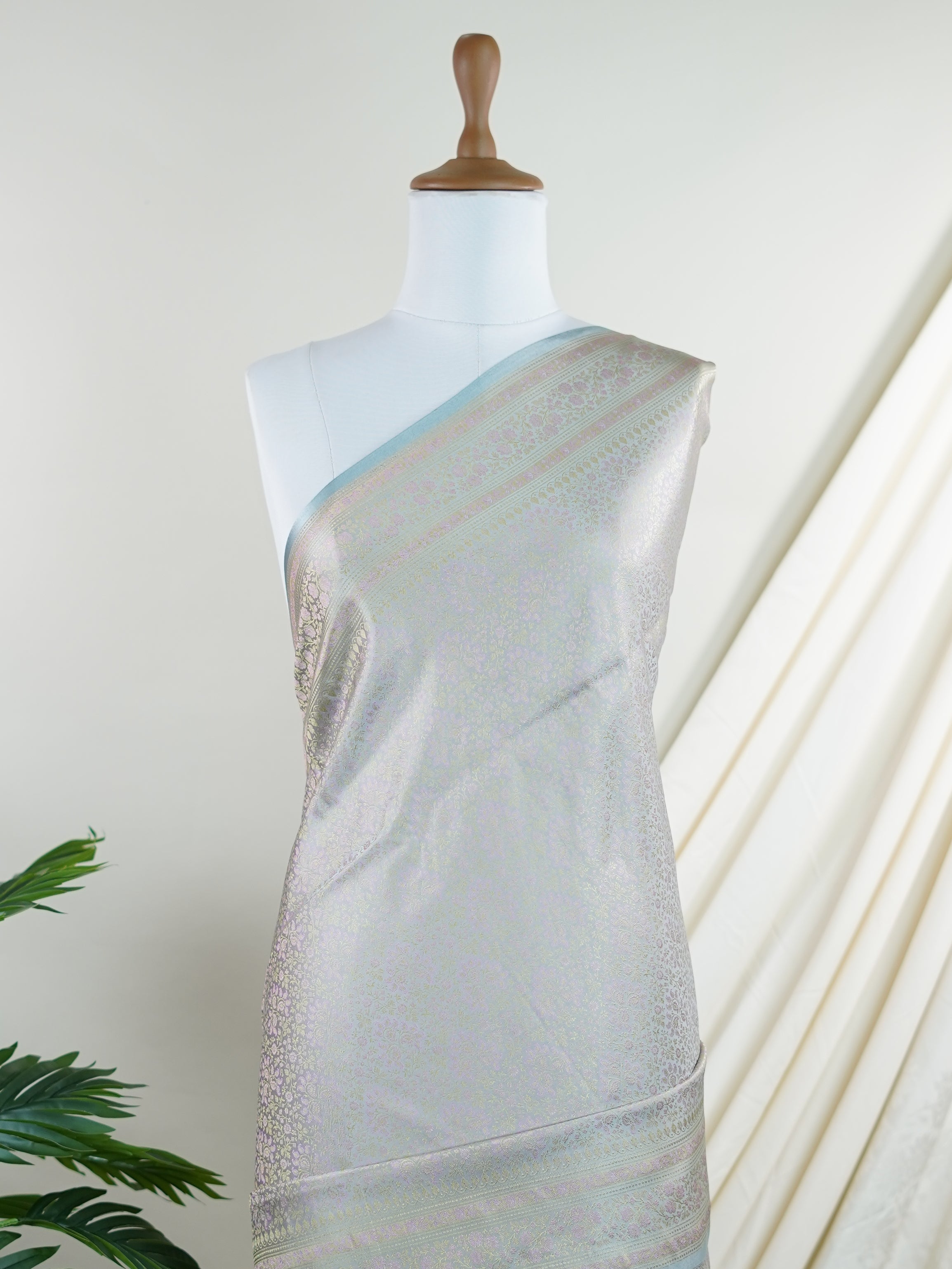 Katan Grey Semi Mushru - Manoranjitham Weaves - Handloom Store