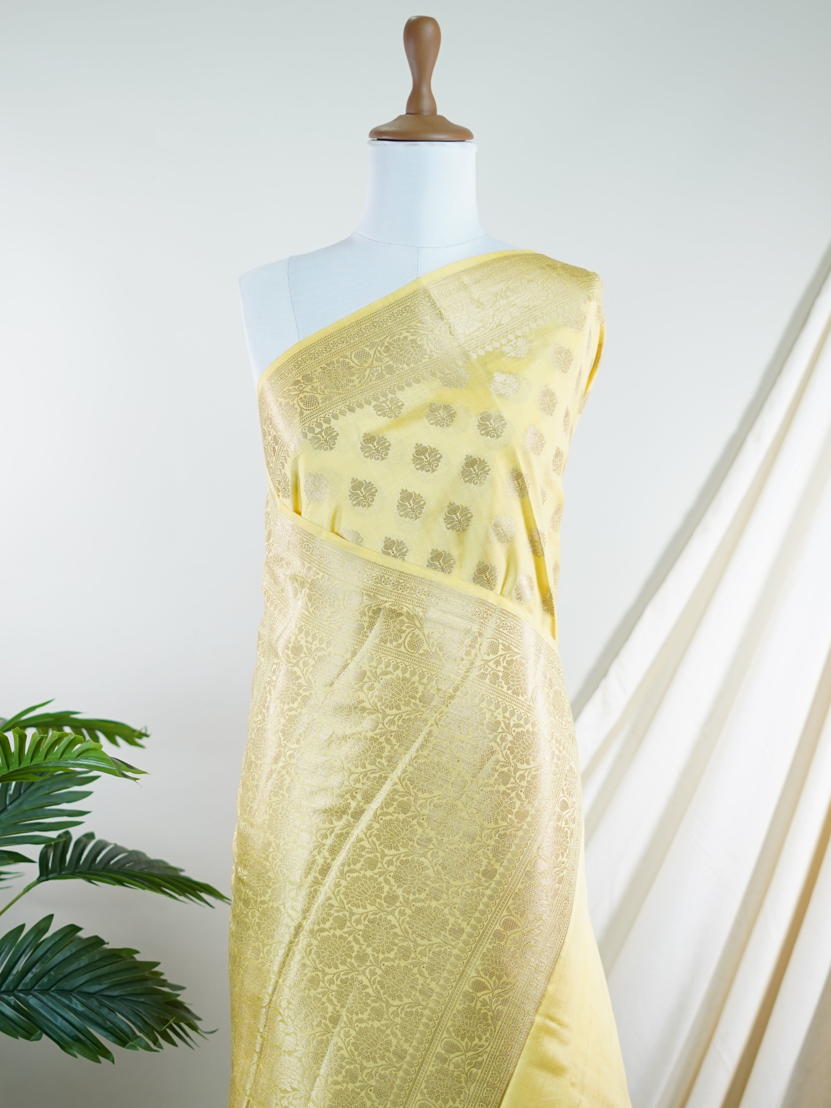 Chiniya Silk Yellow 100% Pure Katan Soft Silk - Manoranjitham Weaves - Handloom Store