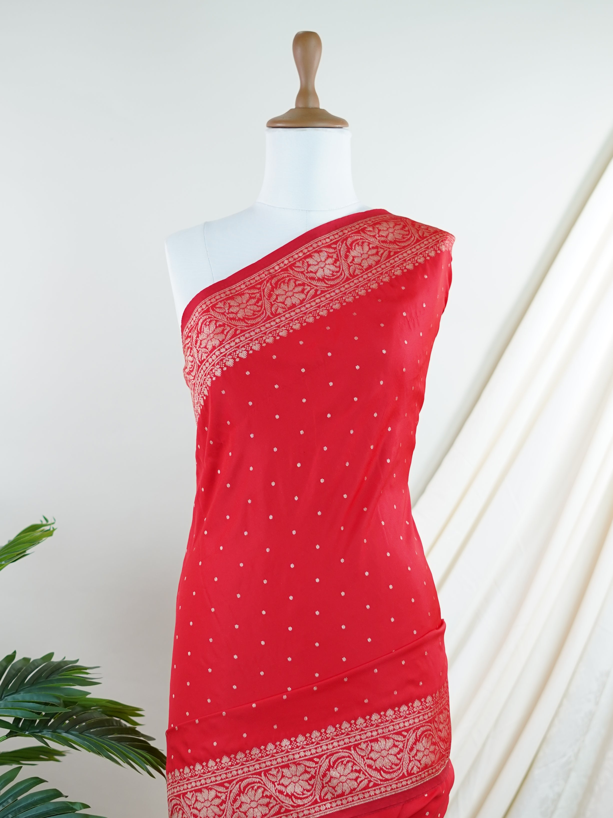 Katan Red Katan Semi Silk - Manoranjitham Weaves - Handloom Store