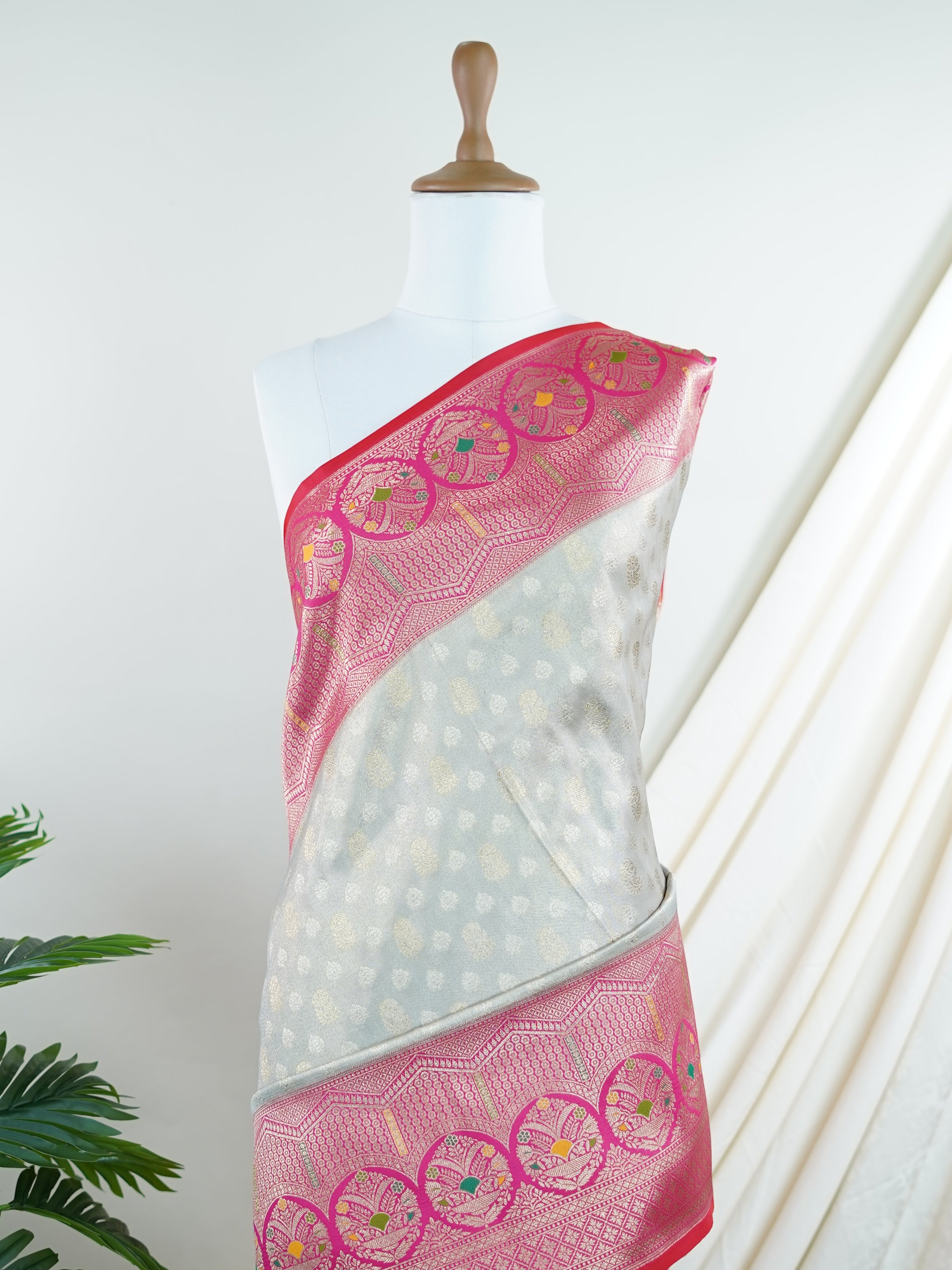 Katan Grey Katan Semi Silk - Manoranjitham Weaves - Handloom Store