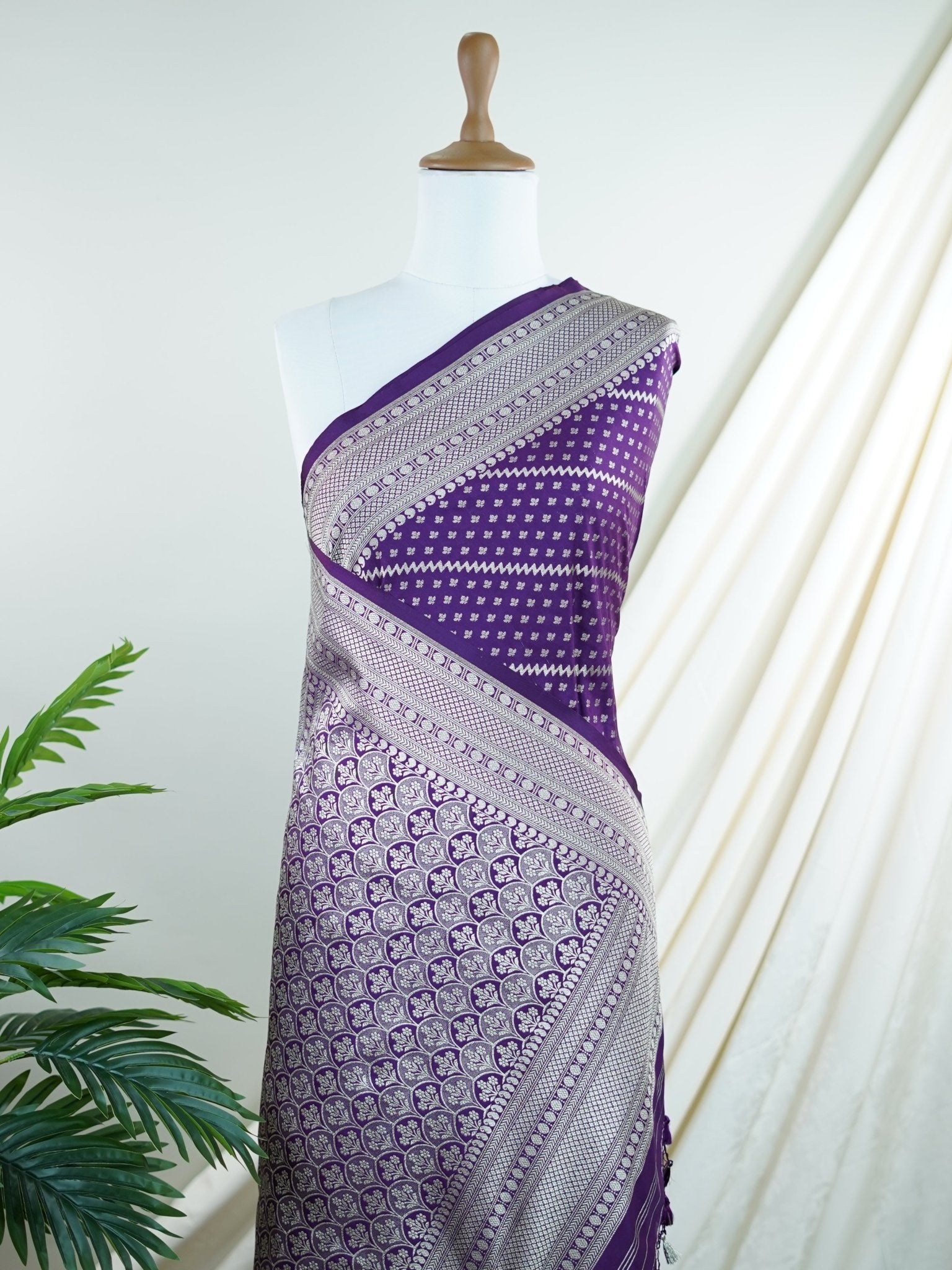 Katan Purple Katan Semi Silk - Manoranjitham Weaves - Handloom Store