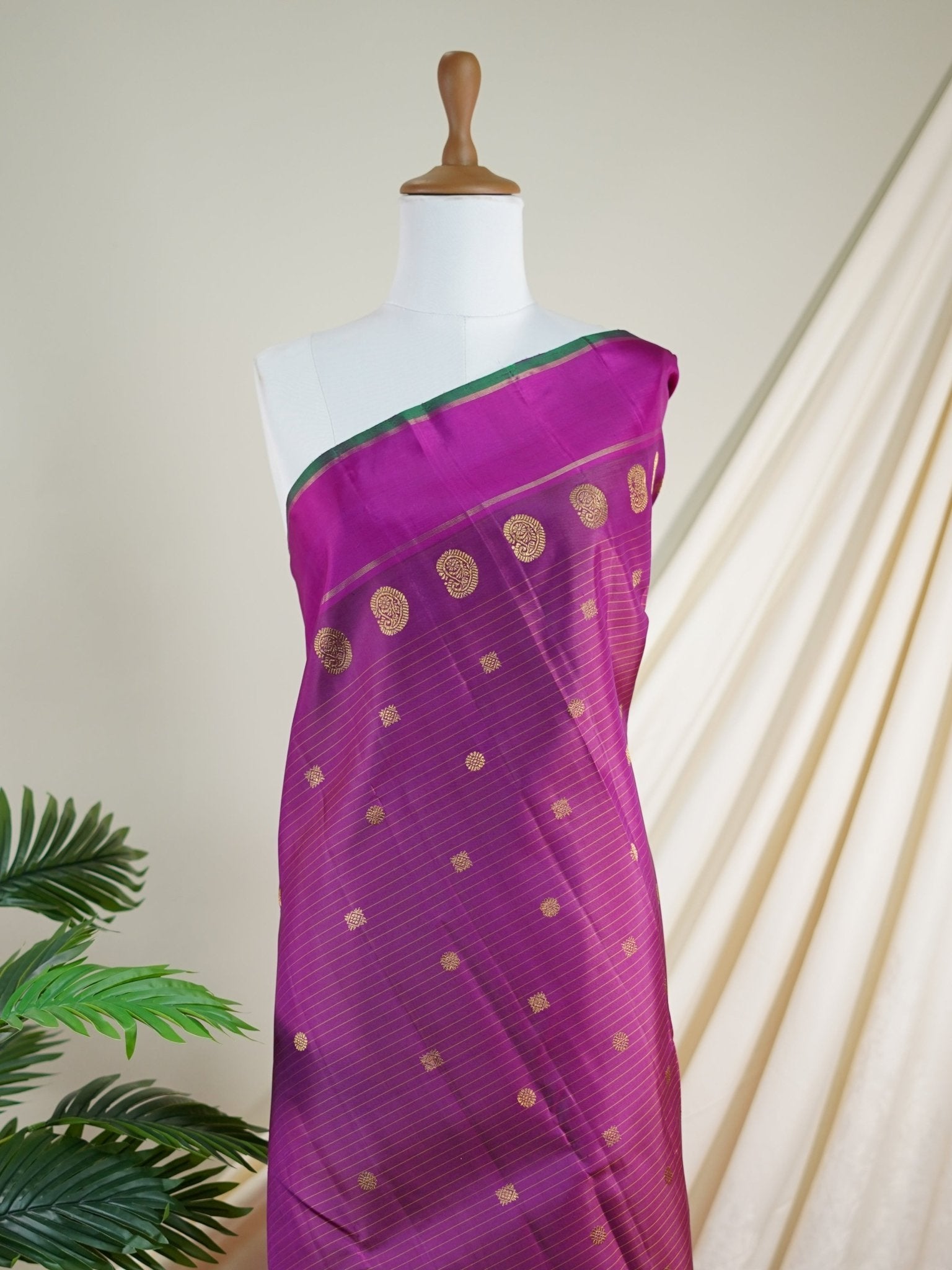 Kanchipuram Silk Magenta Pink 100% Pure Silk - Manoranjitham Weaves - Handloom Store