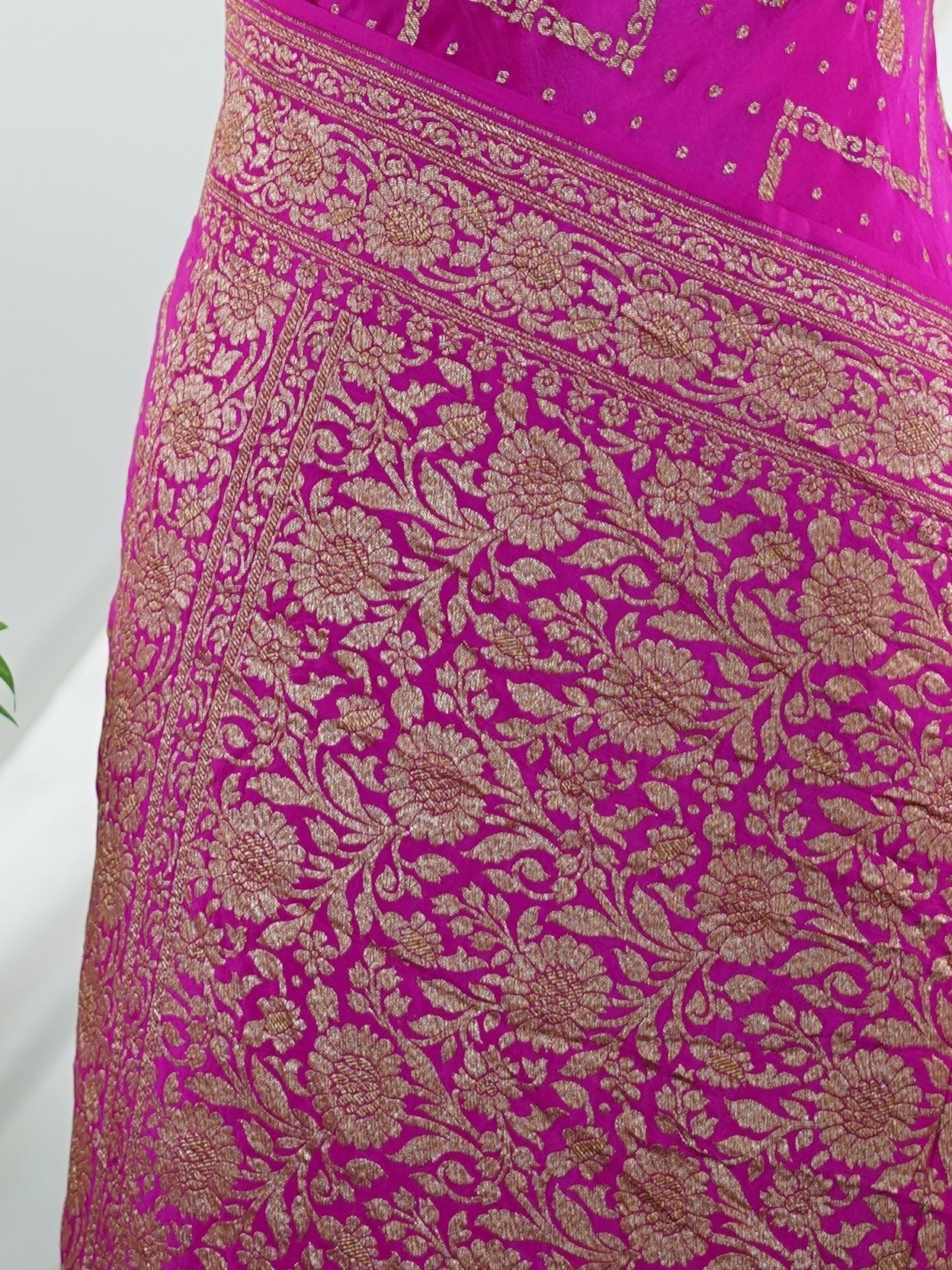 Crepe Pink 100% Pure Crepe - Manoranjitham Weaves - Handloom Store