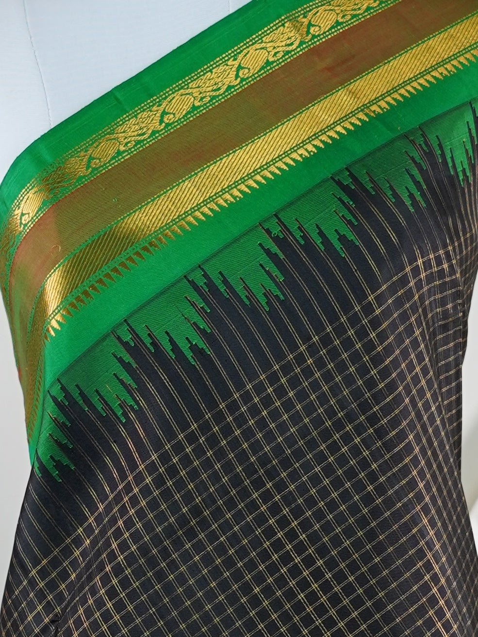 Gadwal Silk 100% Pure Silk - Manoranjitham Weaves - Handloom Store