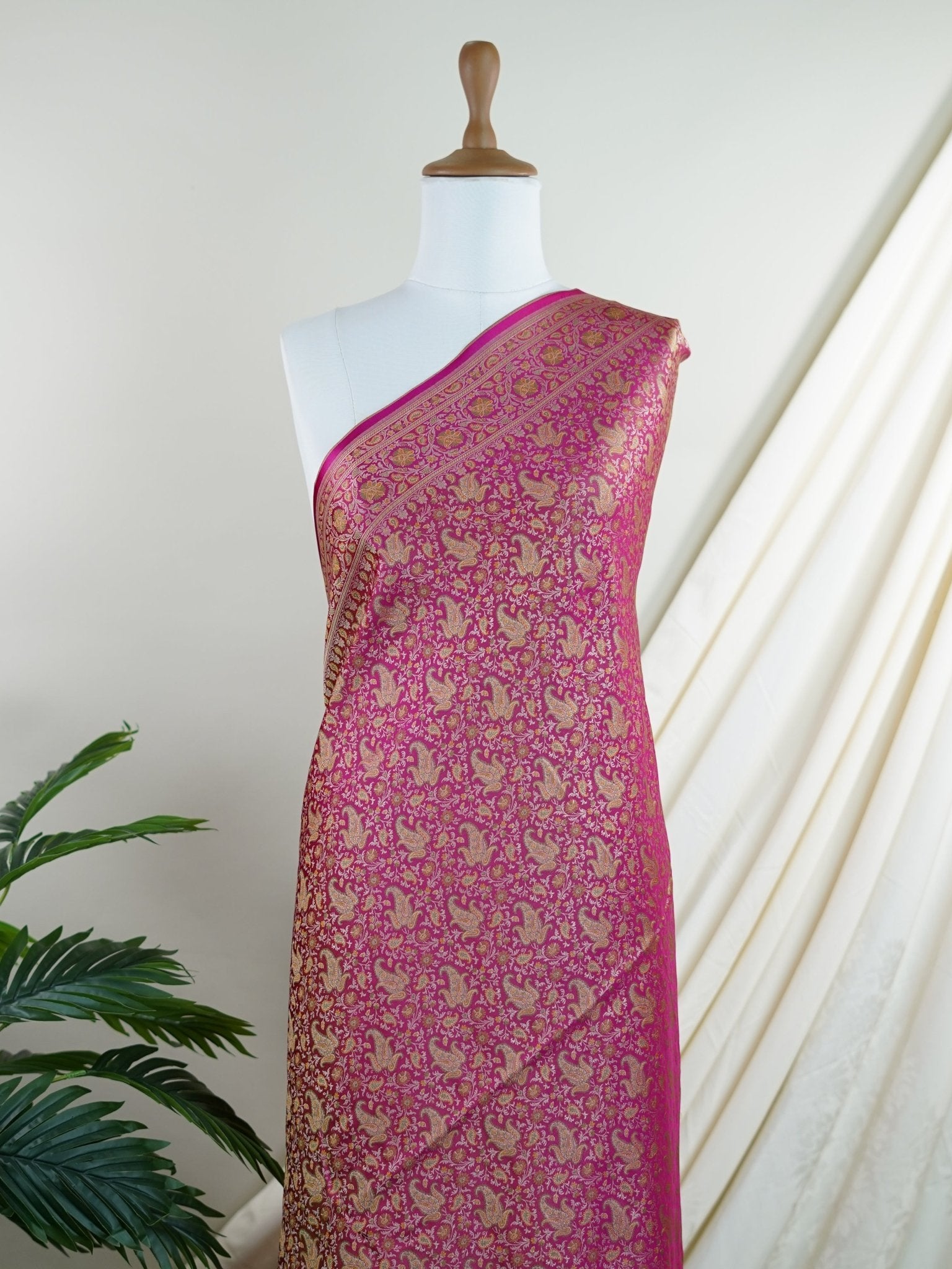 Katan Pink Semi Mushru - Manoranjitham Weaves - Handloom Store