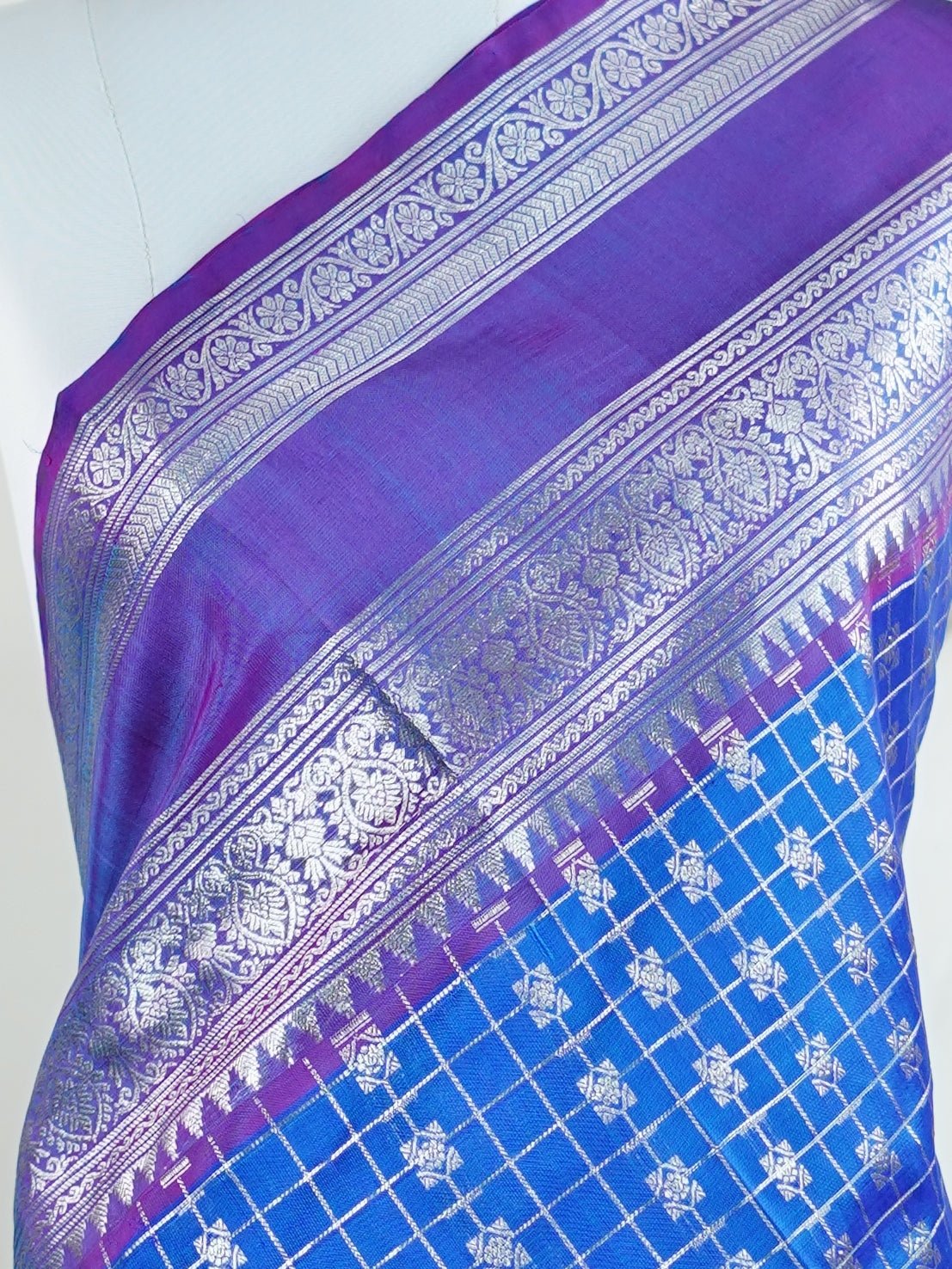Venkatagiri Silk 100% Pure Silk - Manoranjitham Weaves - Handloom Store