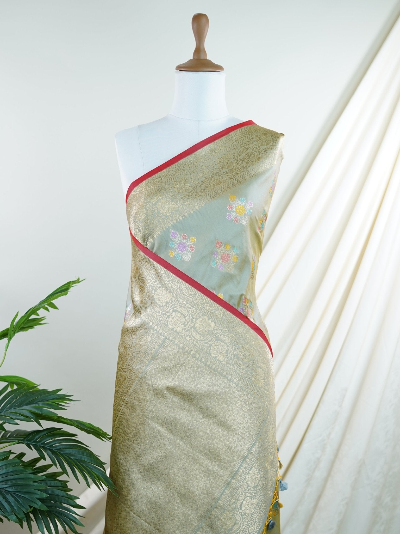 Katan Grey Katan Semi Silk - Manoranjitham Weaves - Handloom Store