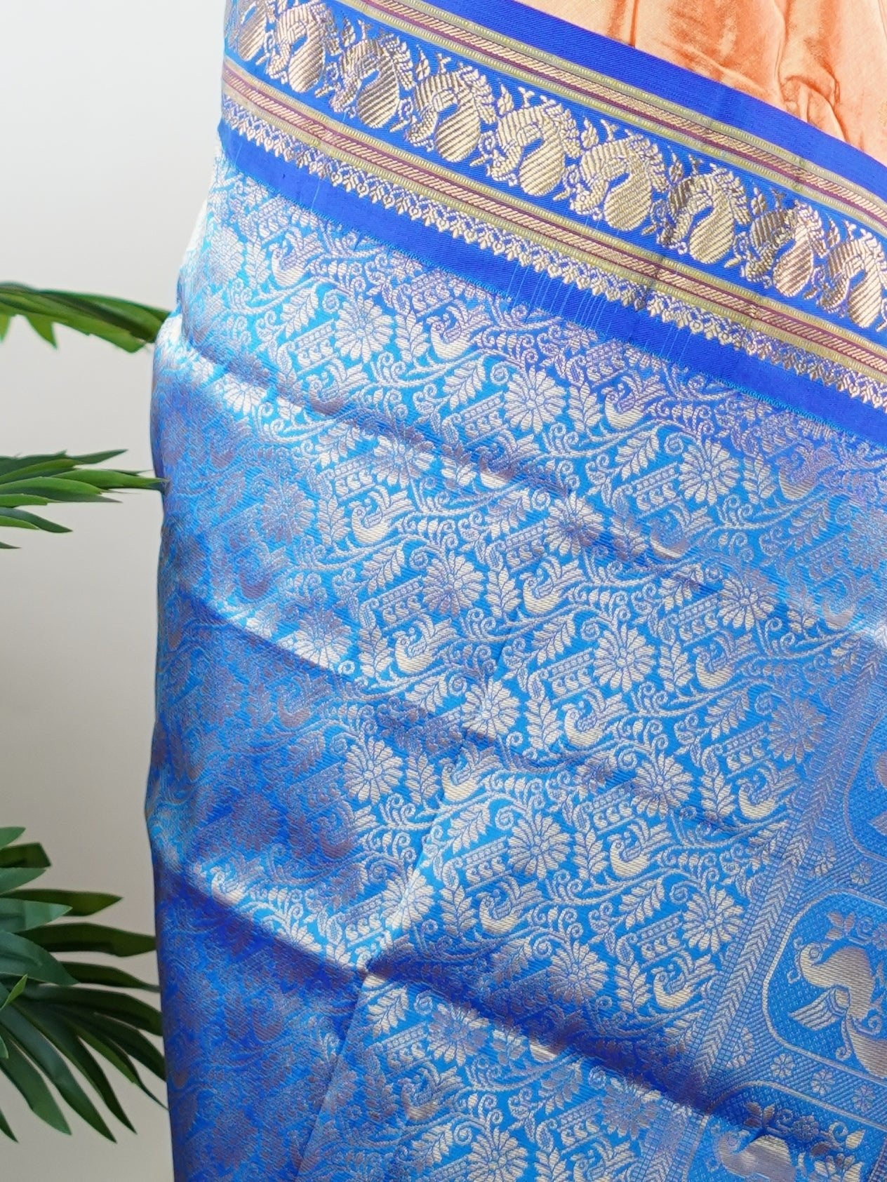 Narayanpet Orange 100% Pure Silk - Manoranjitham Weaves - Handloom Store