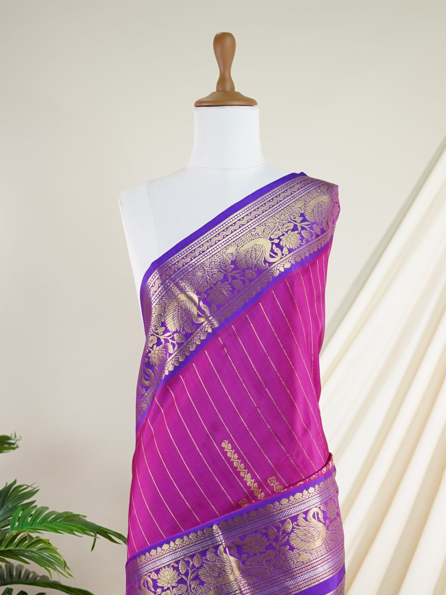 Venkatagiri Silk Purple 100% Pure Silk - Manoranjitham Weaves - Handloom Store