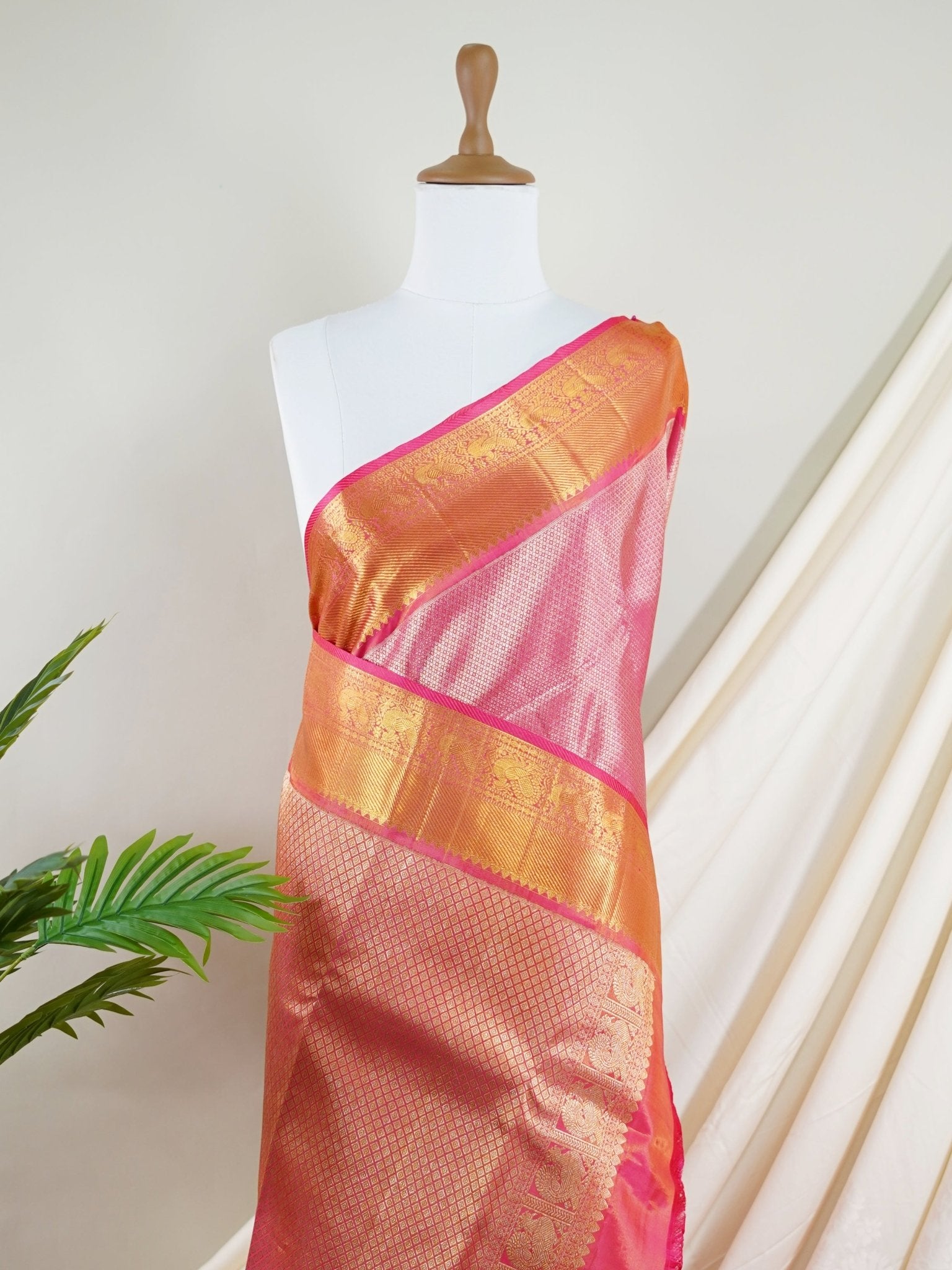 Kanchipuram Silk Hot Pink 100% Pure Silk - Manoranjitham Weaves - Handloom Store