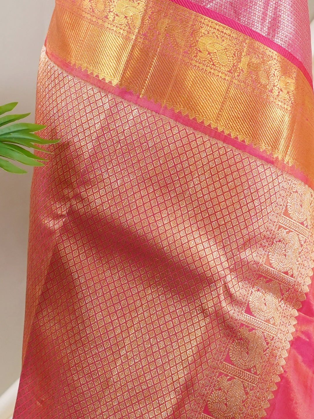 Kanchipuram Silk Hot Pink 100% Pure Silk - Manoranjitham Weaves - Handloom Store
