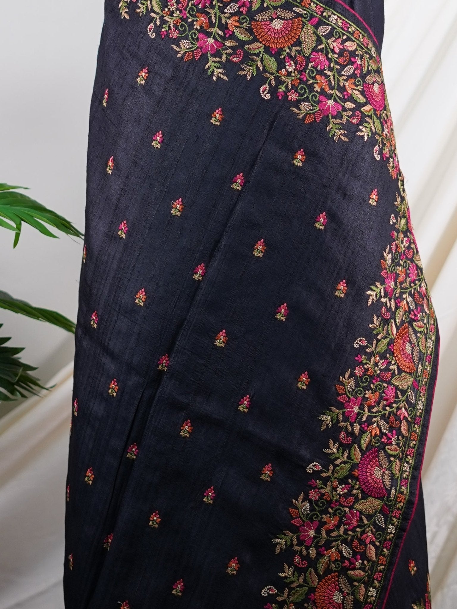 Tussars Black 100% Pure Tussar - Manoranjitham Weaves - Handloom Store