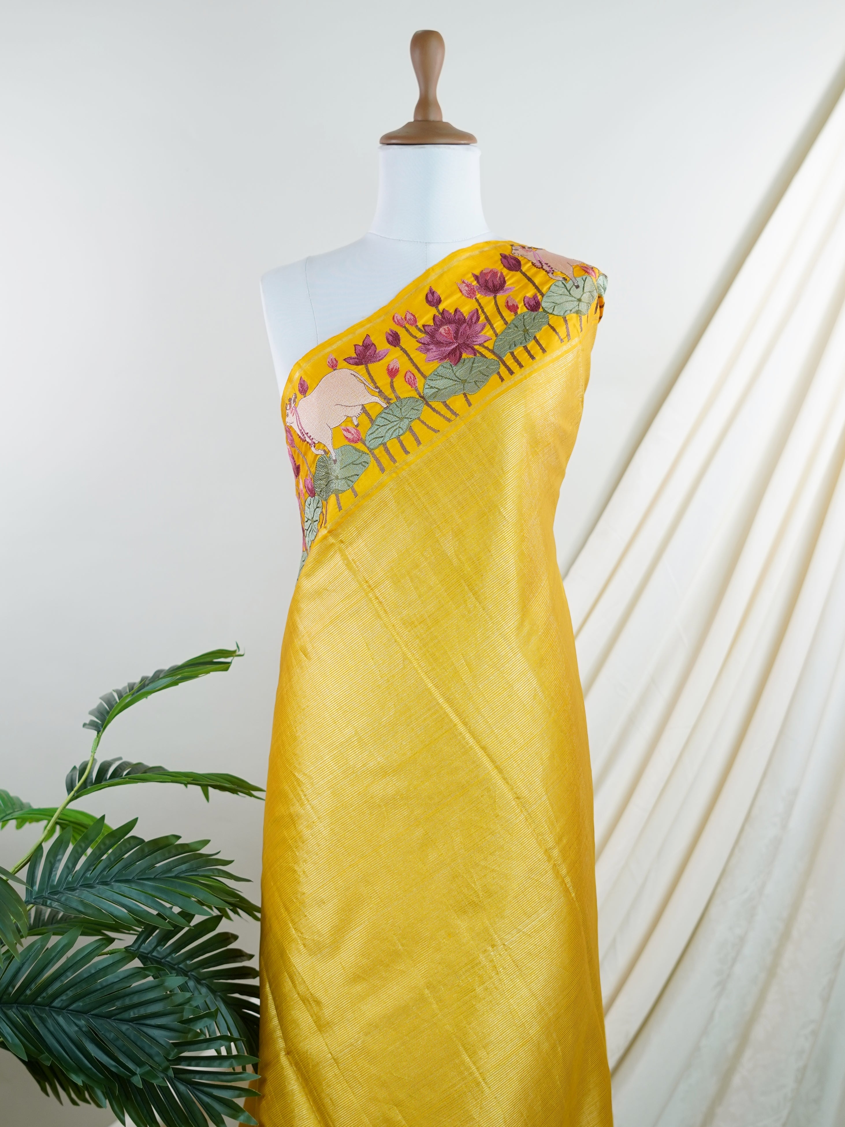 Kanchipuram Silk 100% Pure Silk - Manoranjitham Weaves - Handloom Store