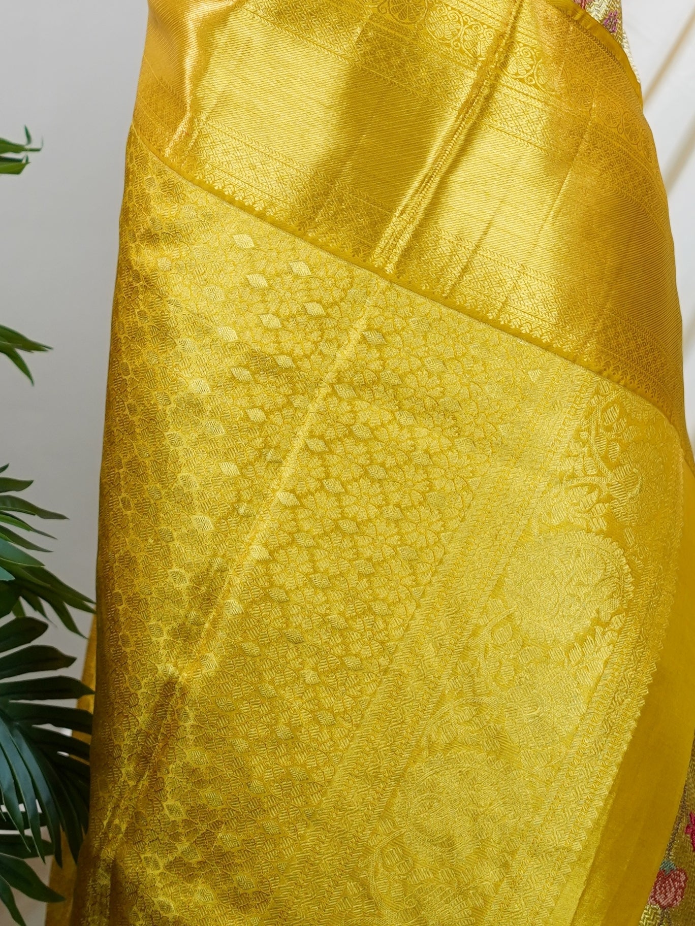 Kanchipuram Silk Yellow 100% Pure Silk - Manoranjitham Weaves - Handloom Store