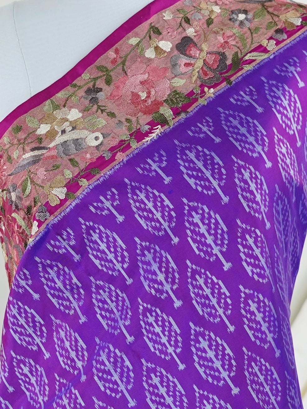 Pochampally Lavender 100% Pure Silk - Manoranjitham Weaves - Handloom Store
