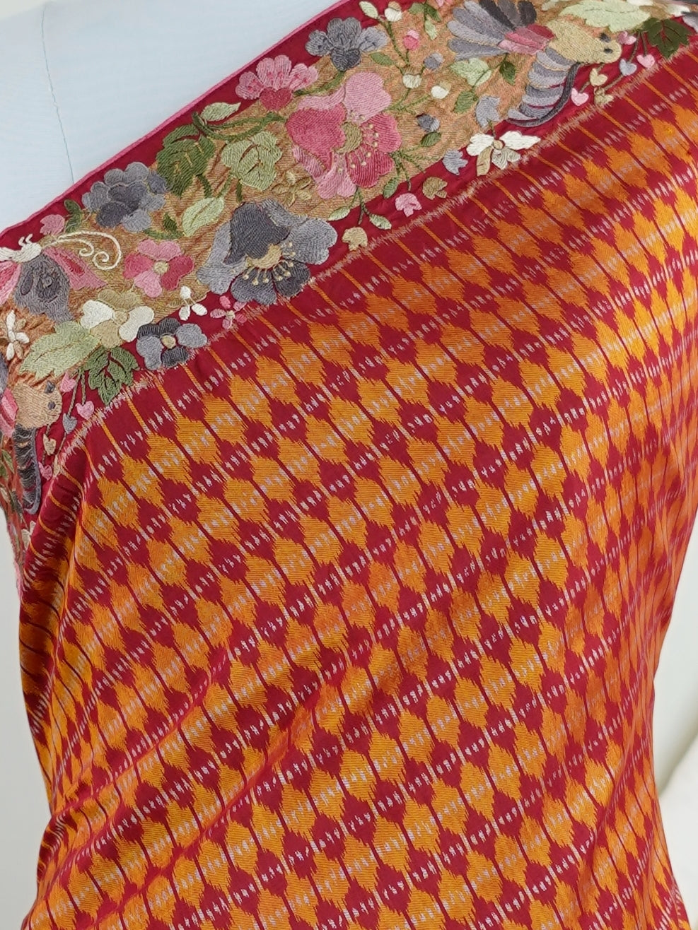 Gadwal Silk 100% Pure Silk - Manoranjitham Weaves - Handloom Store