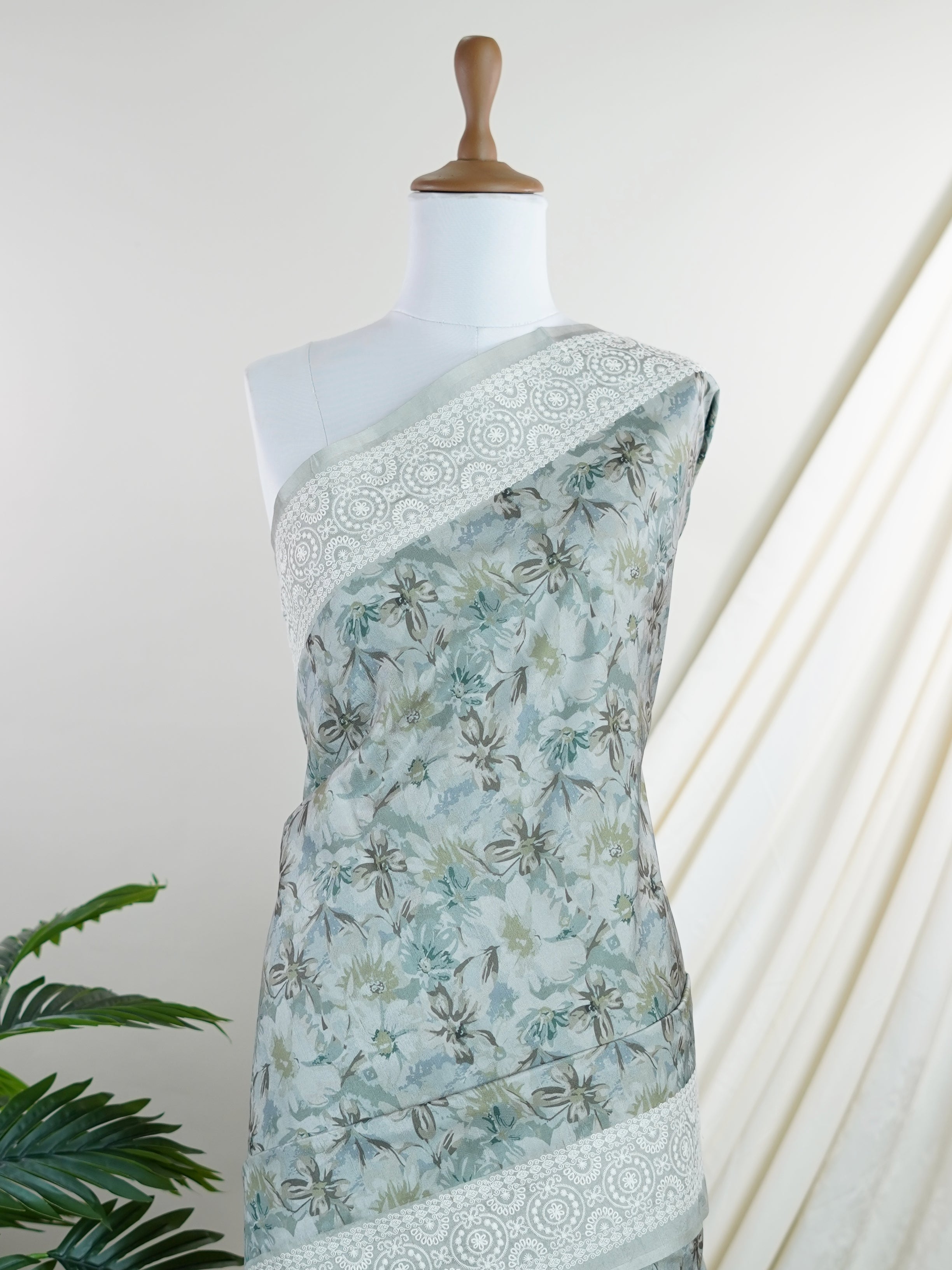 Tussars Green Semi Tussar - Manoranjitham Weaves - Handloom Store